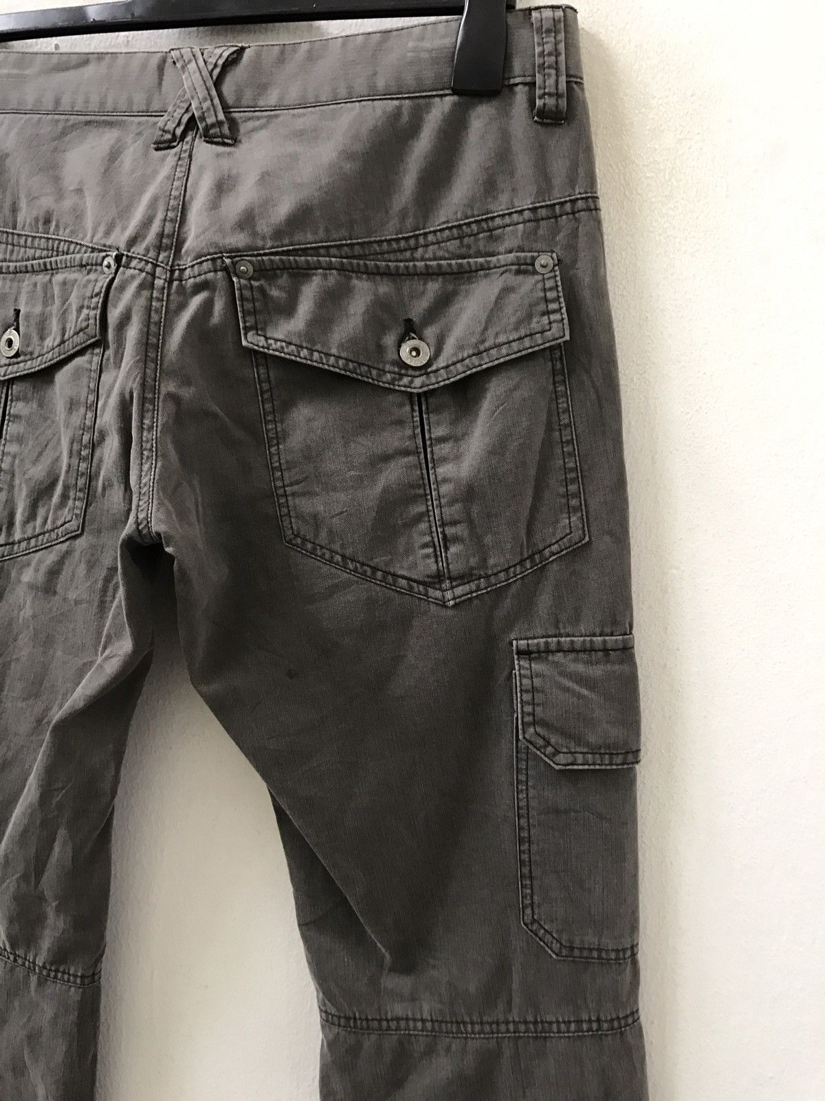 Japanese Brand Japan Made Zipper Hem Multi Pocket Cargo Trouser Pant Size US 31 - 12 Thumbnail