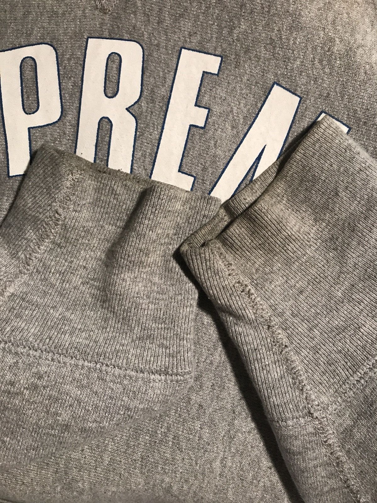 Supreme 1996 Supreme Arch Logo Hoodie Heather Grey Size US L / EU 52-54 / 3 - 7 Thumbnail