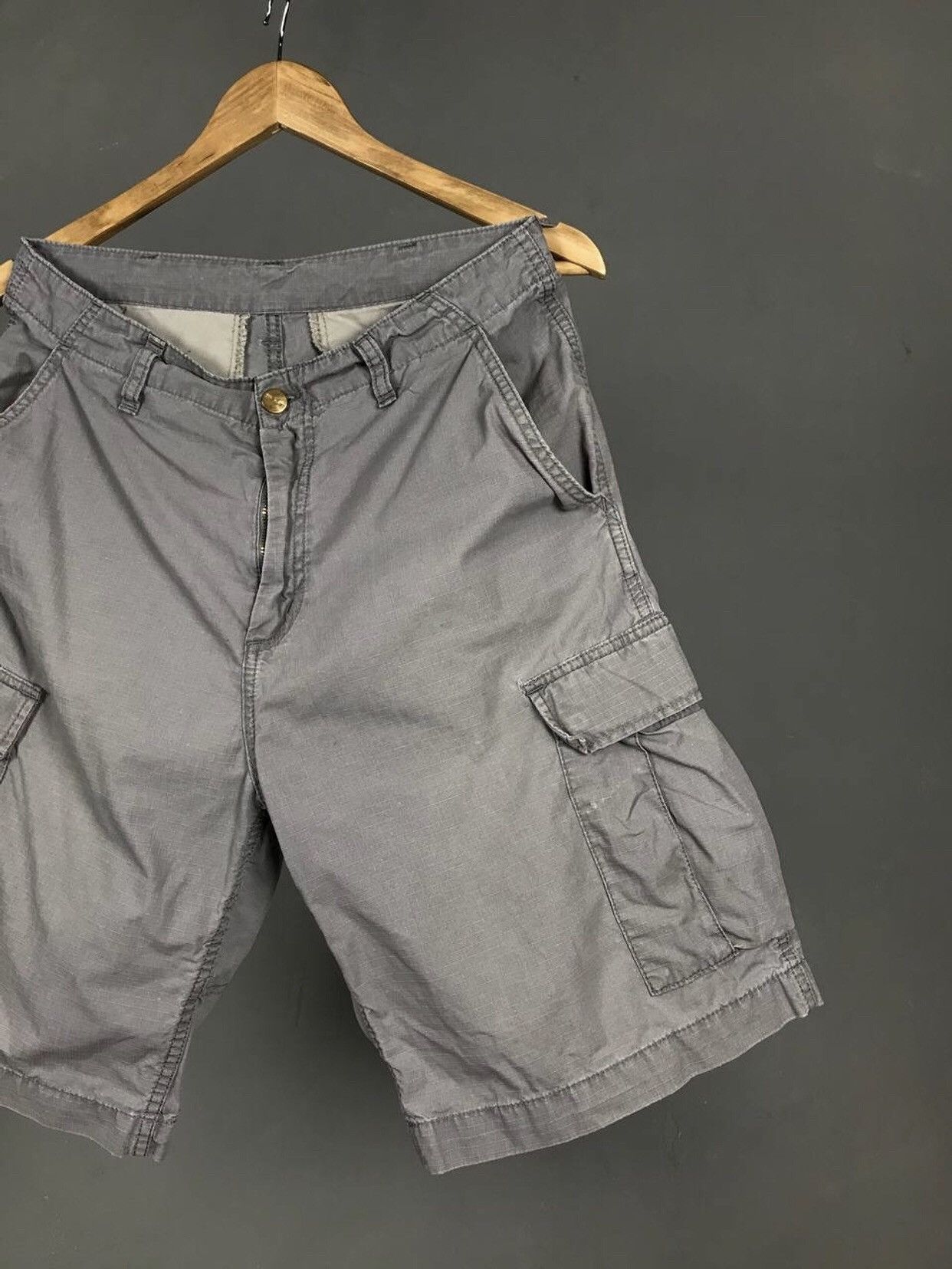 Carhartt Carhartt vintage streetwear Bermuda cargo shorts Size US 29 - 3 Thumbnail