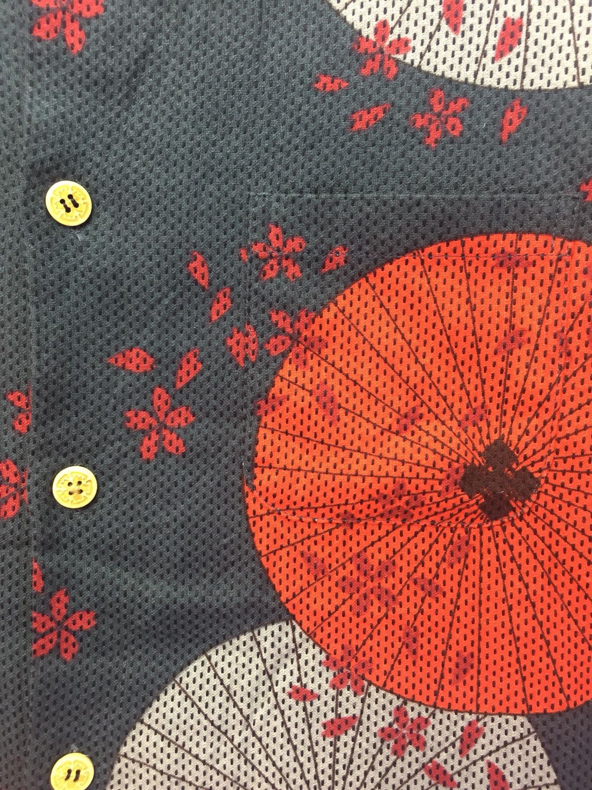 Japanese Brand Vintage Japanese Umbrella Motive Shirt Size US L / EU 52-54 / 3 - 3 Thumbnail
