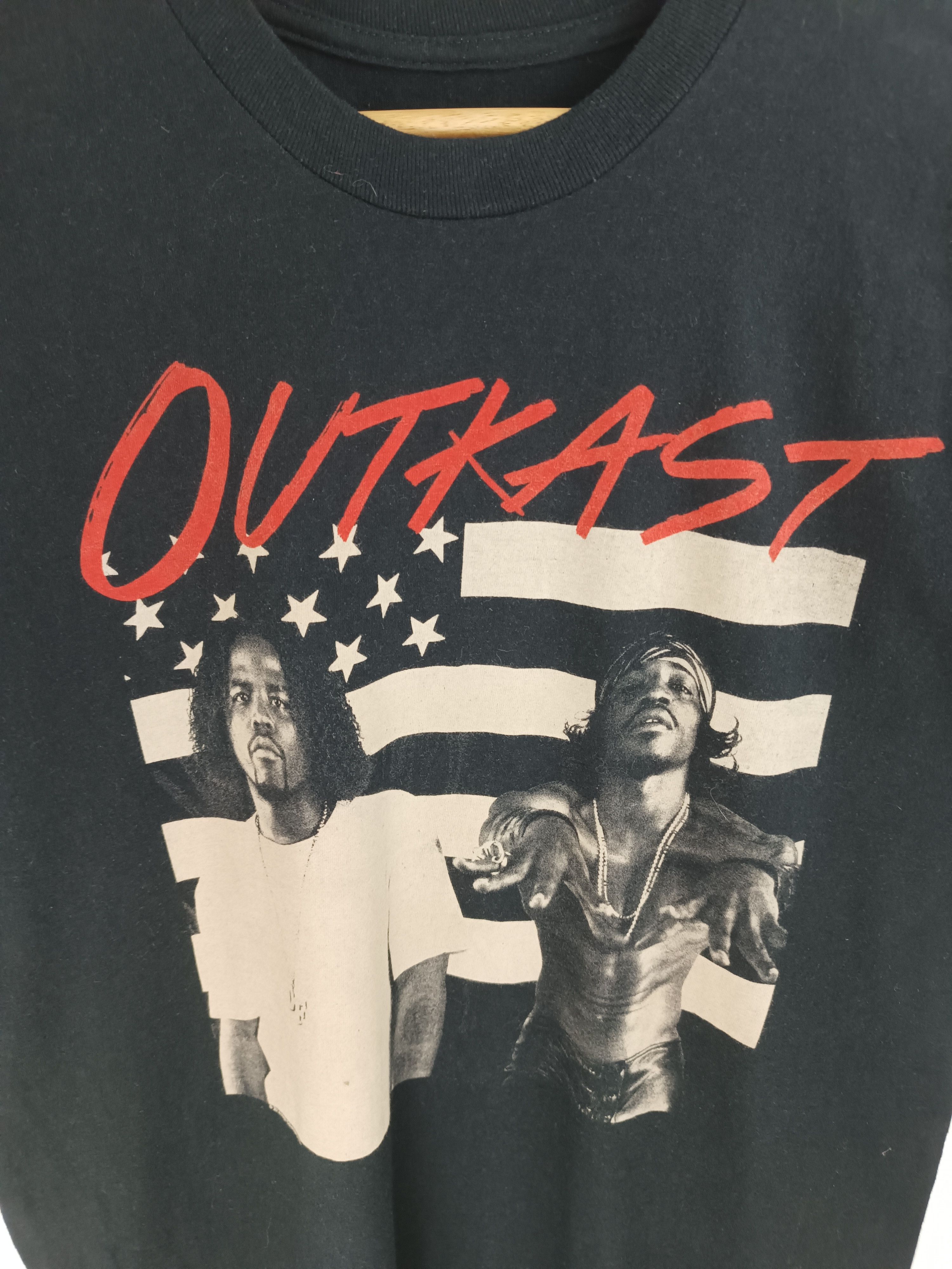 Rap Tees VINTAGE '14 OUTKAST 'HIGH SCHOOLERS' TEE (lil wayne jay-z) Size US L / EU 52-54 / 3 - 8 Thumbnail