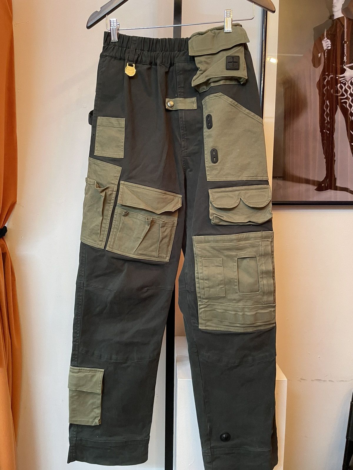 XANDER ZHOU Rivet Uniform Trousers パンツ XANDER ZHOU Rivet Uniform Trousers パンツ