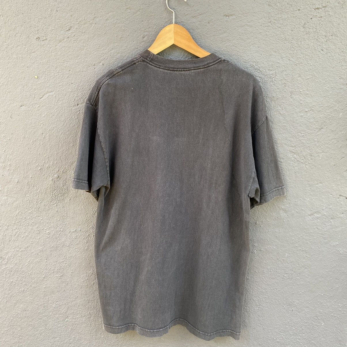 Band Tees Thrashed Faded Vintage Y2K LMFAO Electronic Duo ERD GRUNGE T Size US L / EU 52-54 / 3 - 4 Thumbnail