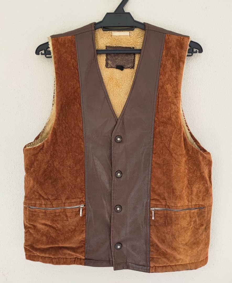 Japanese Brand Vintage Velvet Fleece Vest Size US S / EU 44-46 / 1 - 1 Thumbnail