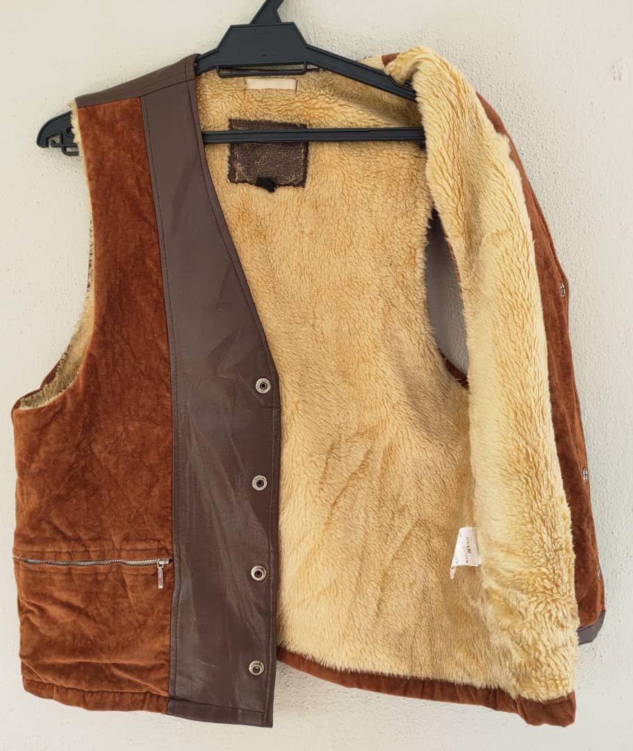Japanese Brand Vintage Velvet Fleece Vest Size US S / EU 44-46 / 1 - 3 Thumbnail