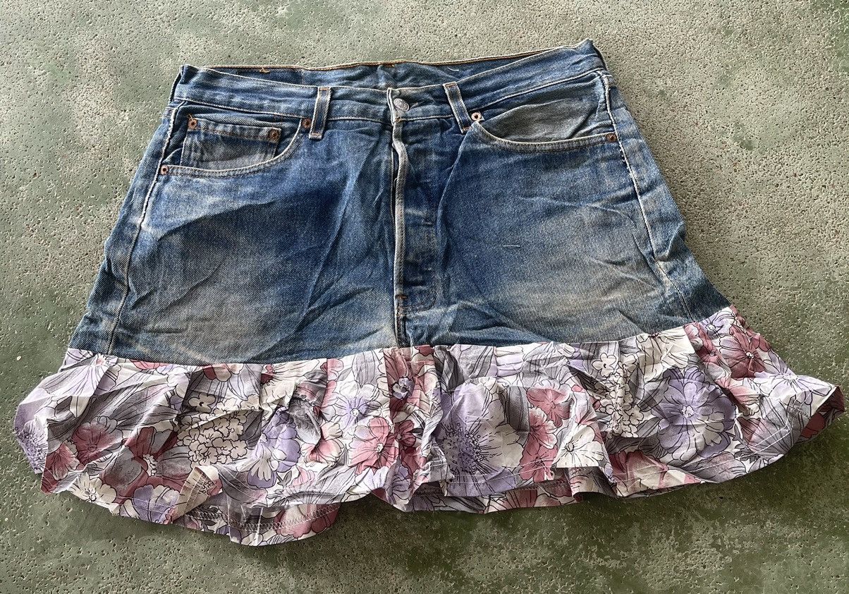 Levi's VINTAGE LEVI'S SKIRT JEANS USA Size 33" - 1 Thumbnail