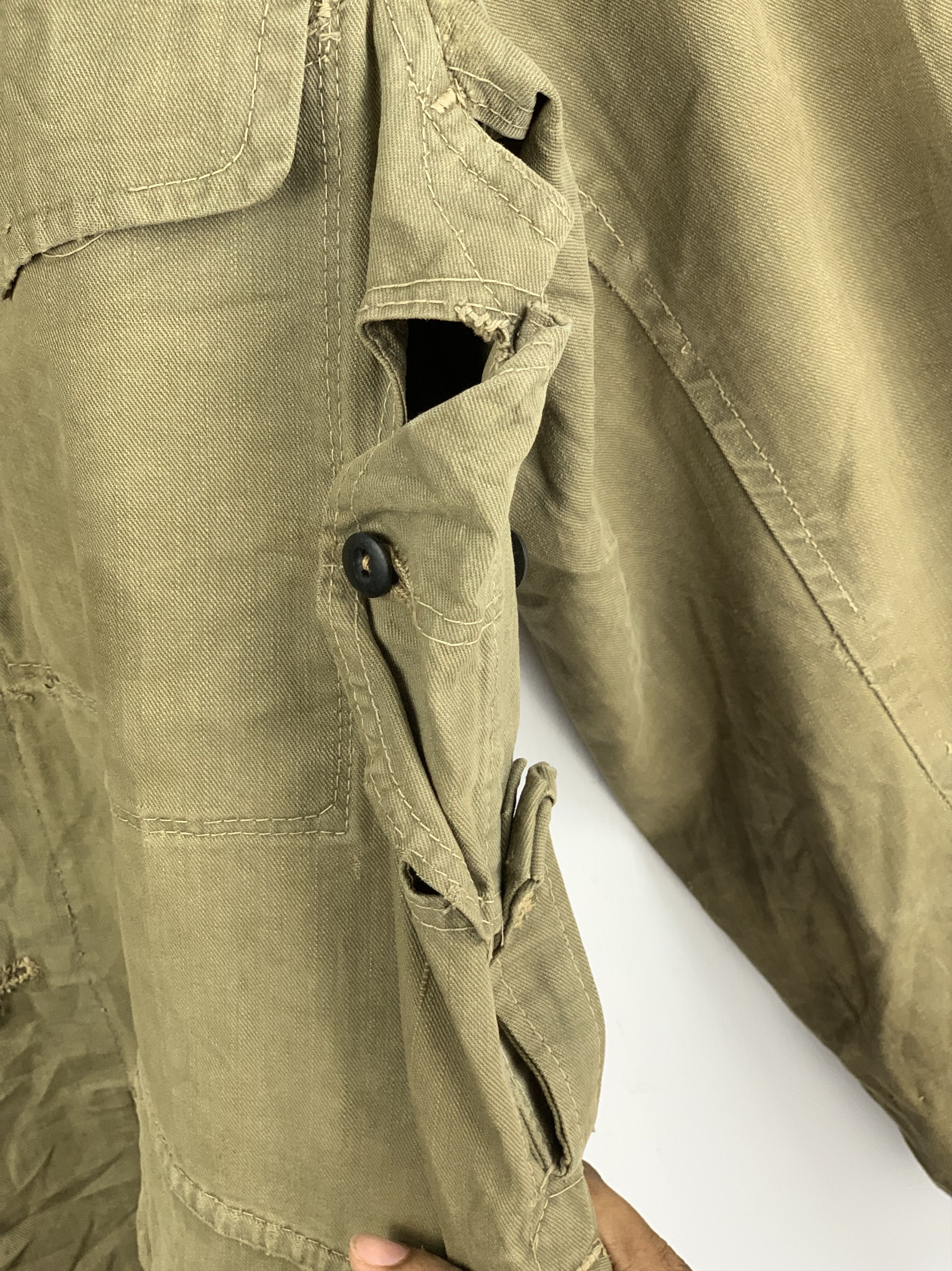 Japanese Brand Vintage Japanese Army Multi Pocket Coats Size US M / EU 48-50 / 2 - 12 Thumbnail
