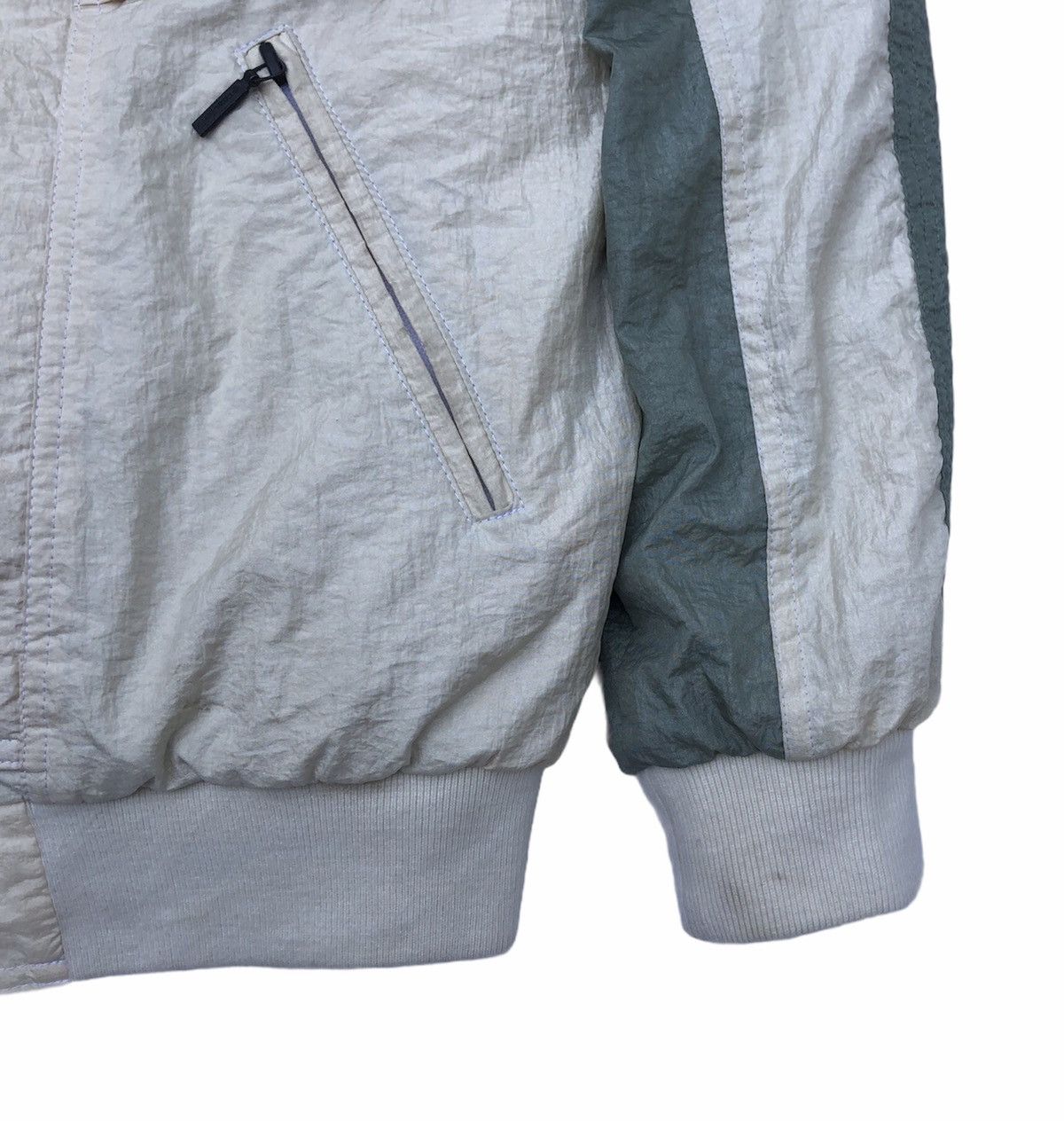 Descente Vintage Descente Racing Team Skiwear Removal Bomber Jacket Size US M / EU 48-50 / 2 - 7 Thumbnail