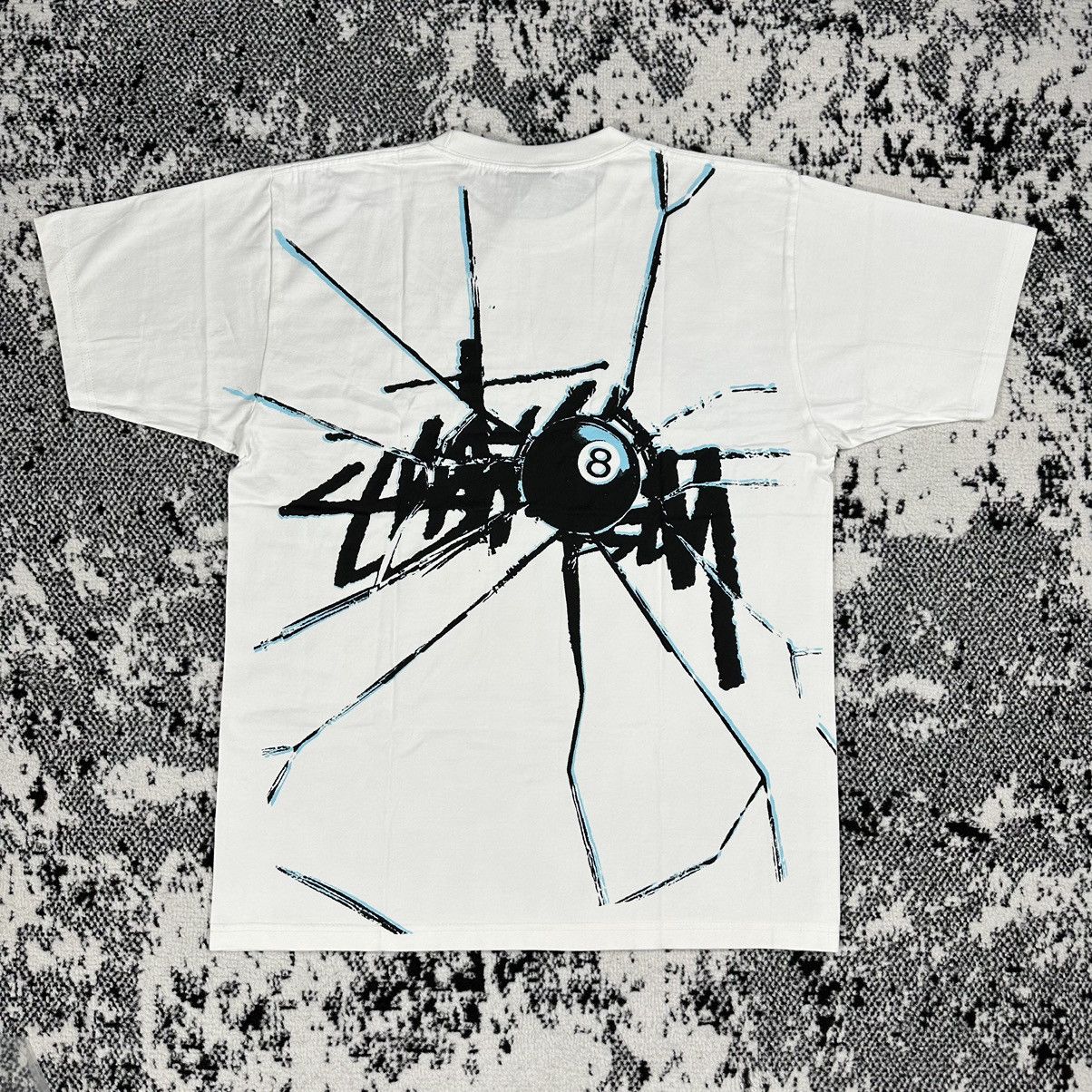 STUSSY SHATTERED TEE IN WHITE - LARGE