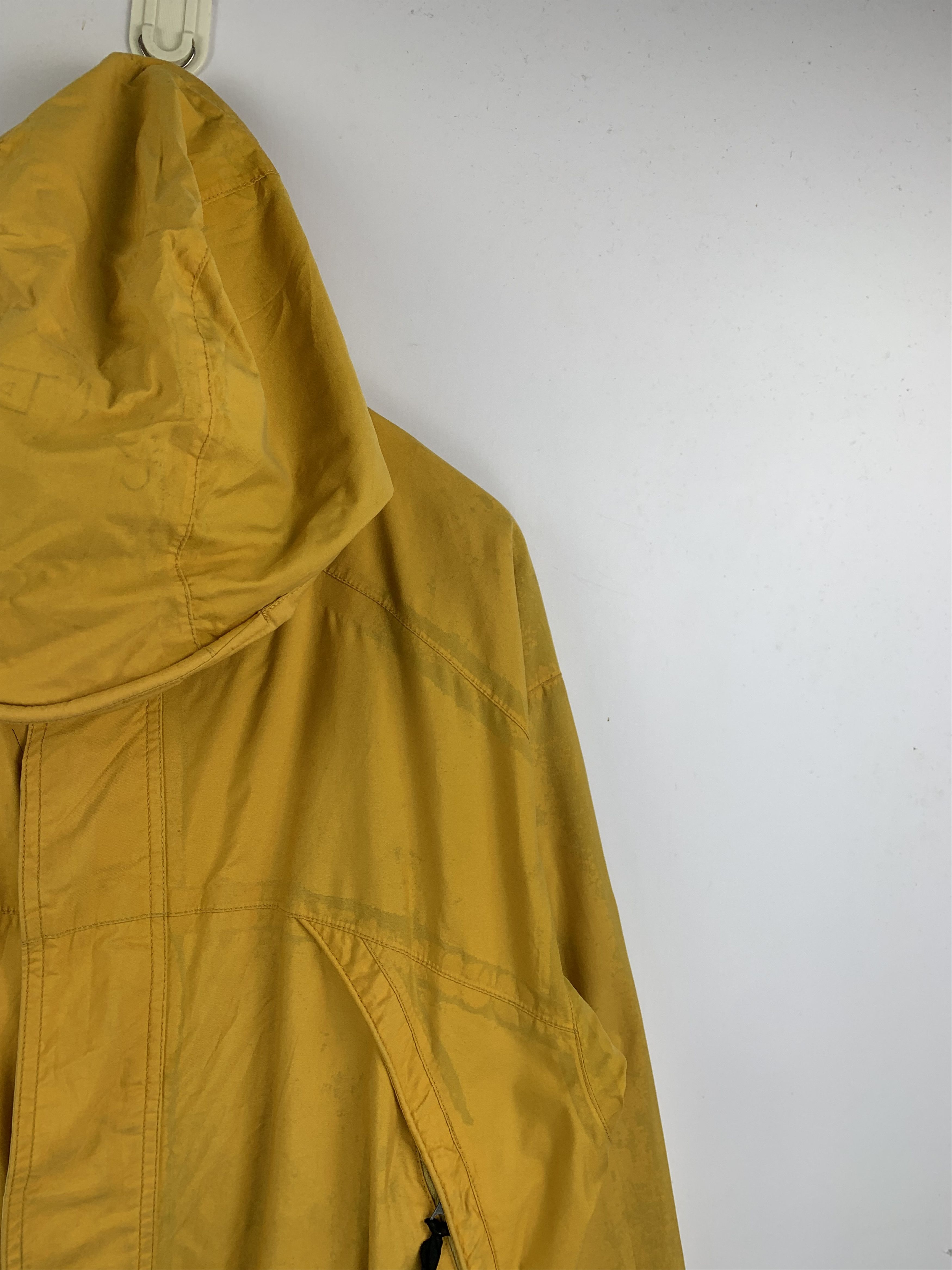 Nike ACG Vintage Nike ACG Yellow 3-Layer Shell Jacket Size US XL / EU 56 / 4 - 7 Thumbnail