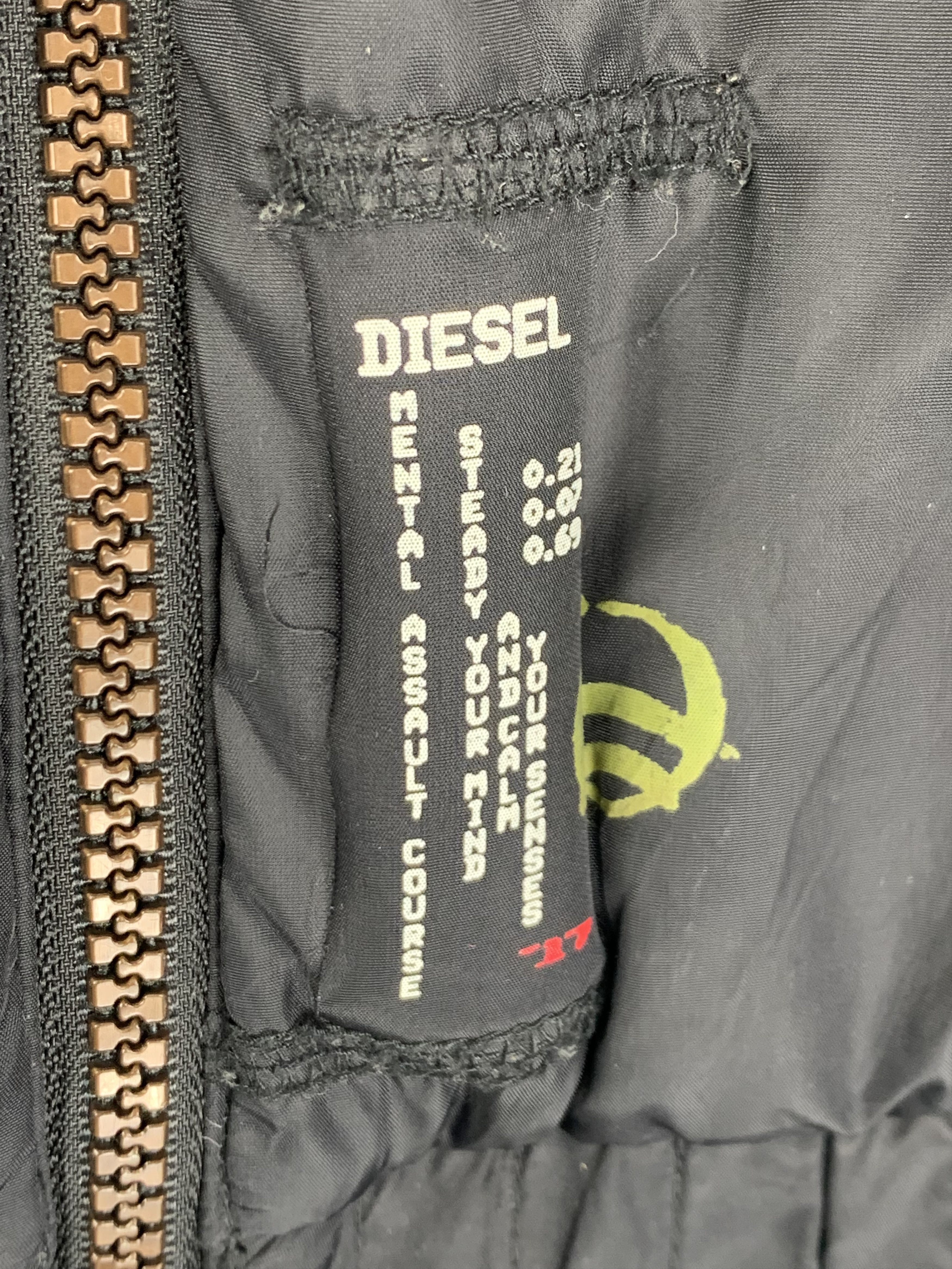 Diesel Vintage Diesel Y2K Black Hooded Puffer Bomber Jacket Size US M / EU 48-50 / 2 - 9 Thumbnail