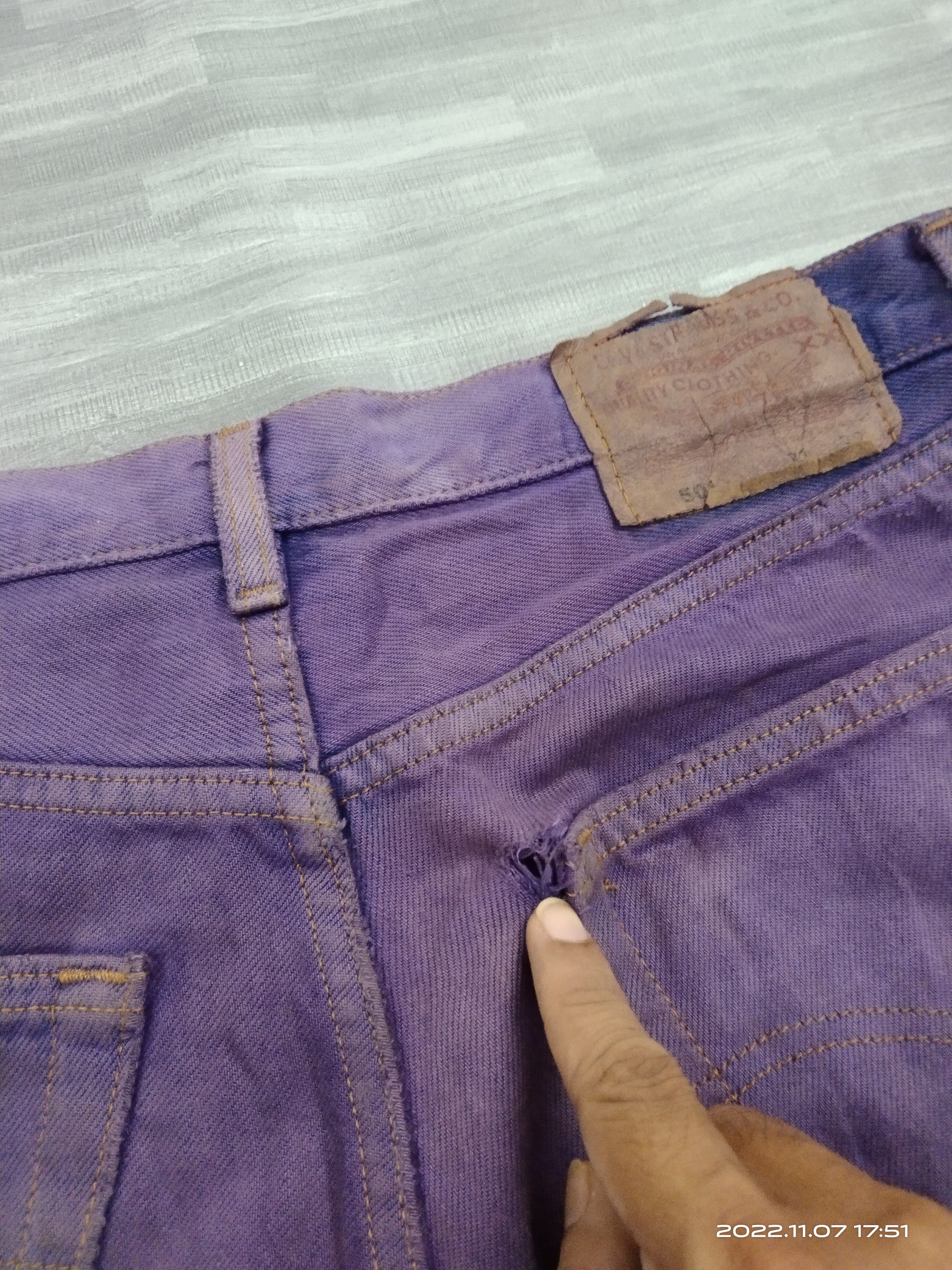 Levi's Vintage Clothing INSANE 90s🔥 LEVIS 501 VINTAGE 90s DENIM PANTS Size US 30 / EU 46 - 9 Thumbnail