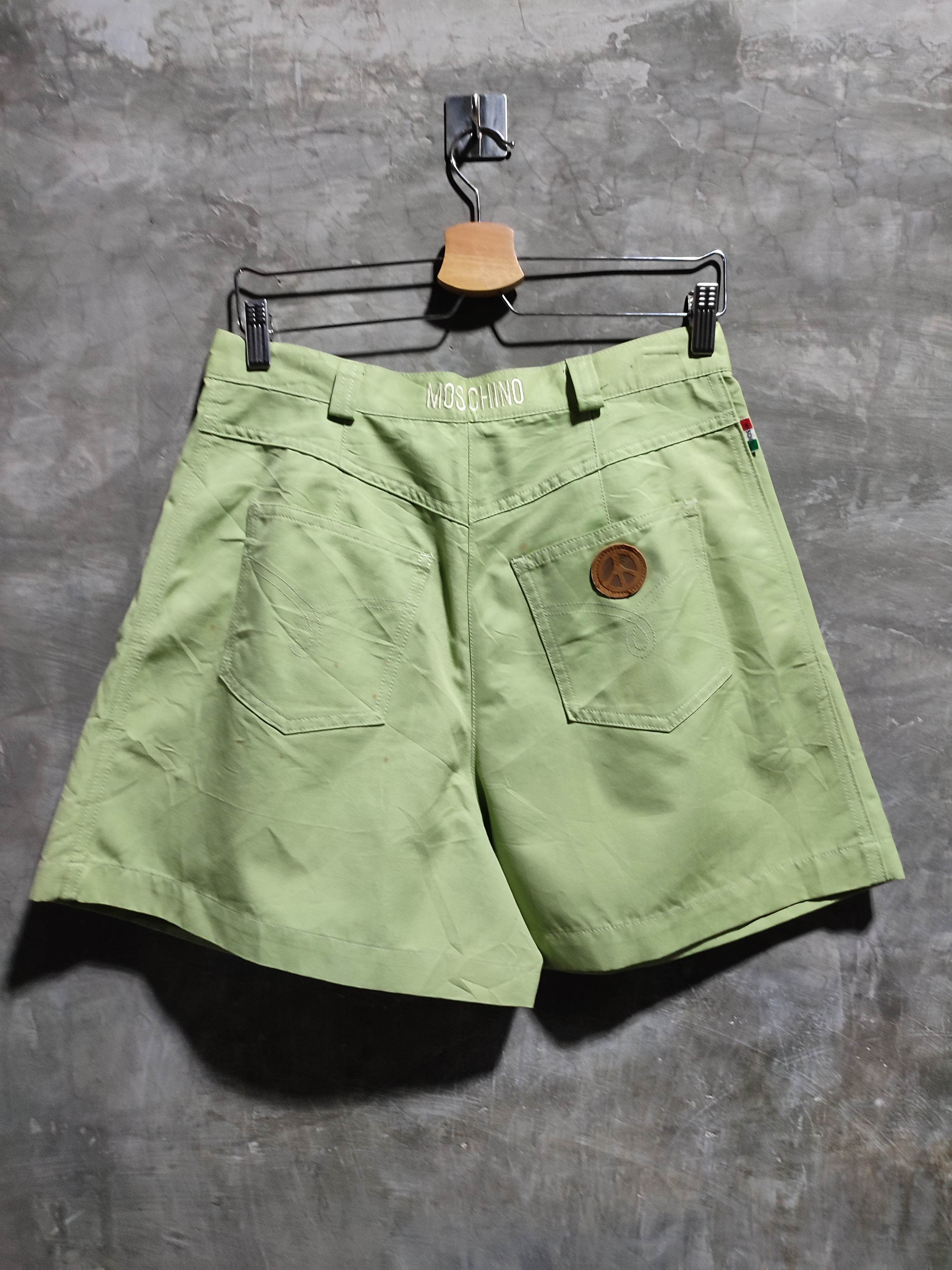 Moschino × Vintage Vintage Moschino Short Pants Size US 30 / EU 46 - 1 Thumbnail