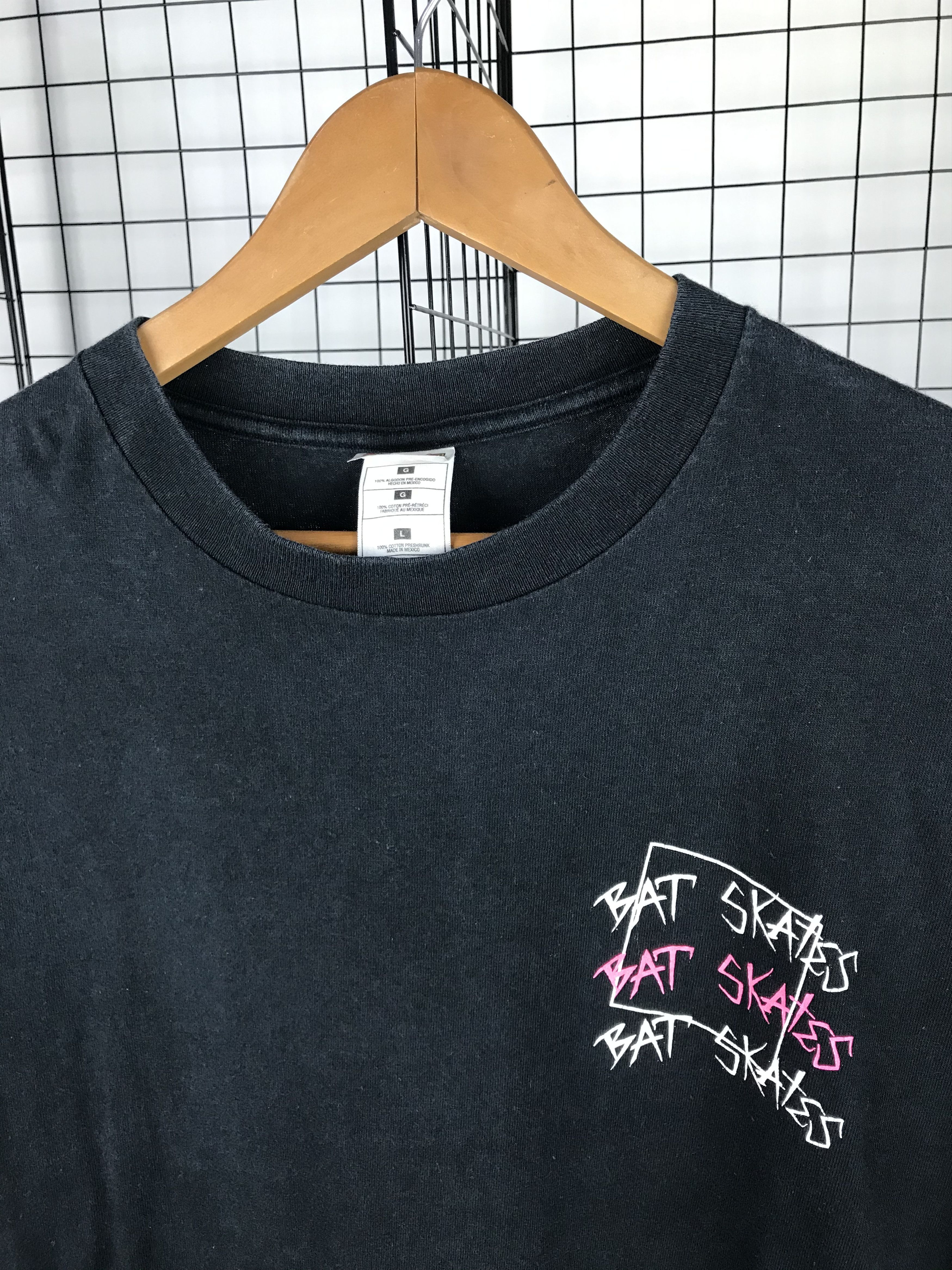 Japanese Brand × Welcome Skateboards Vintage Bat Skates Skateboards Size US L / EU 52-54 / 3 - 5 Thumbnail