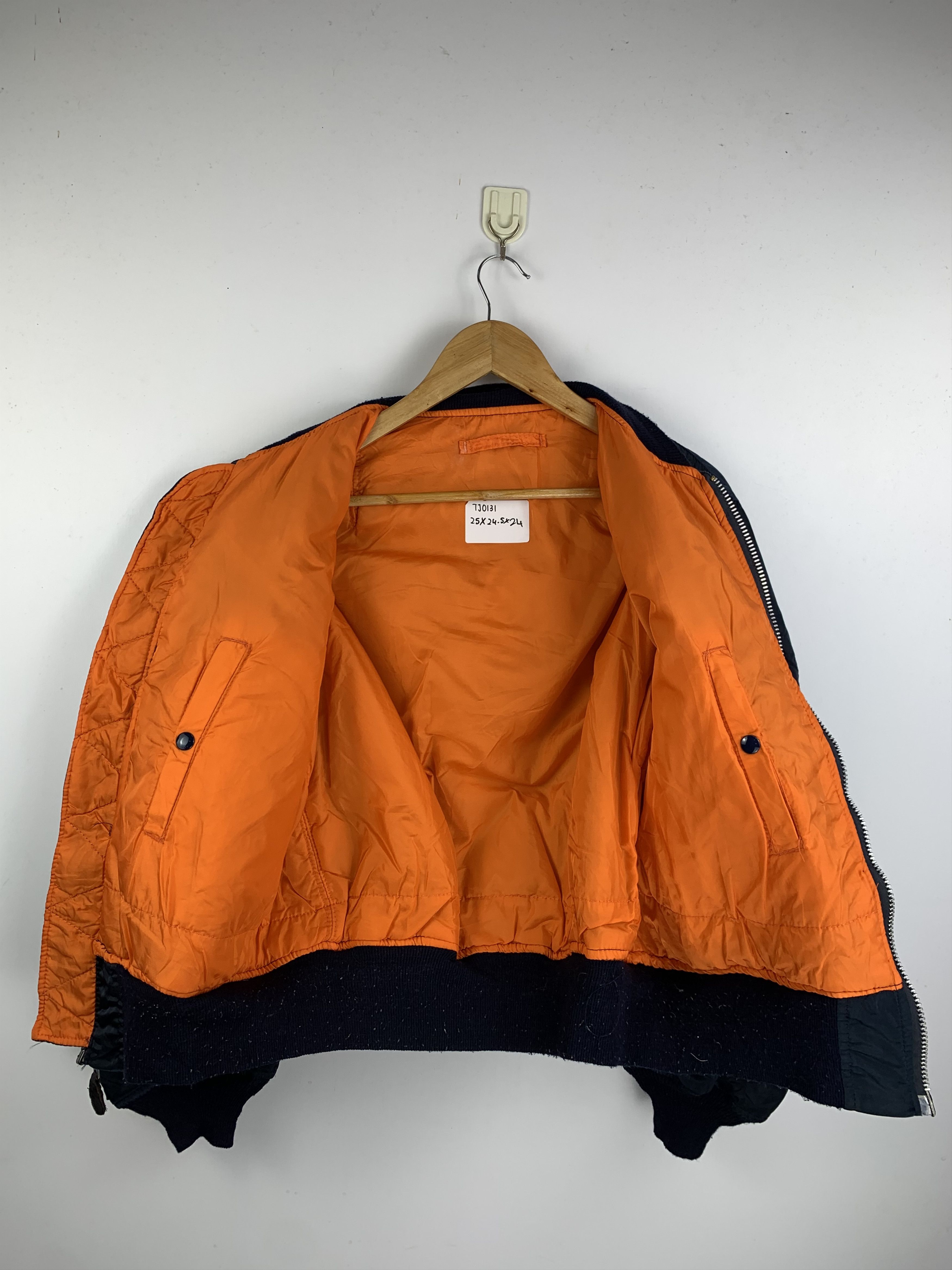 Alpha Industries Vintage ALPHA INDUSTRIES Reversible Bomber Jacket Size US M / EU 48-50 / 2 - 5 Thumbnail