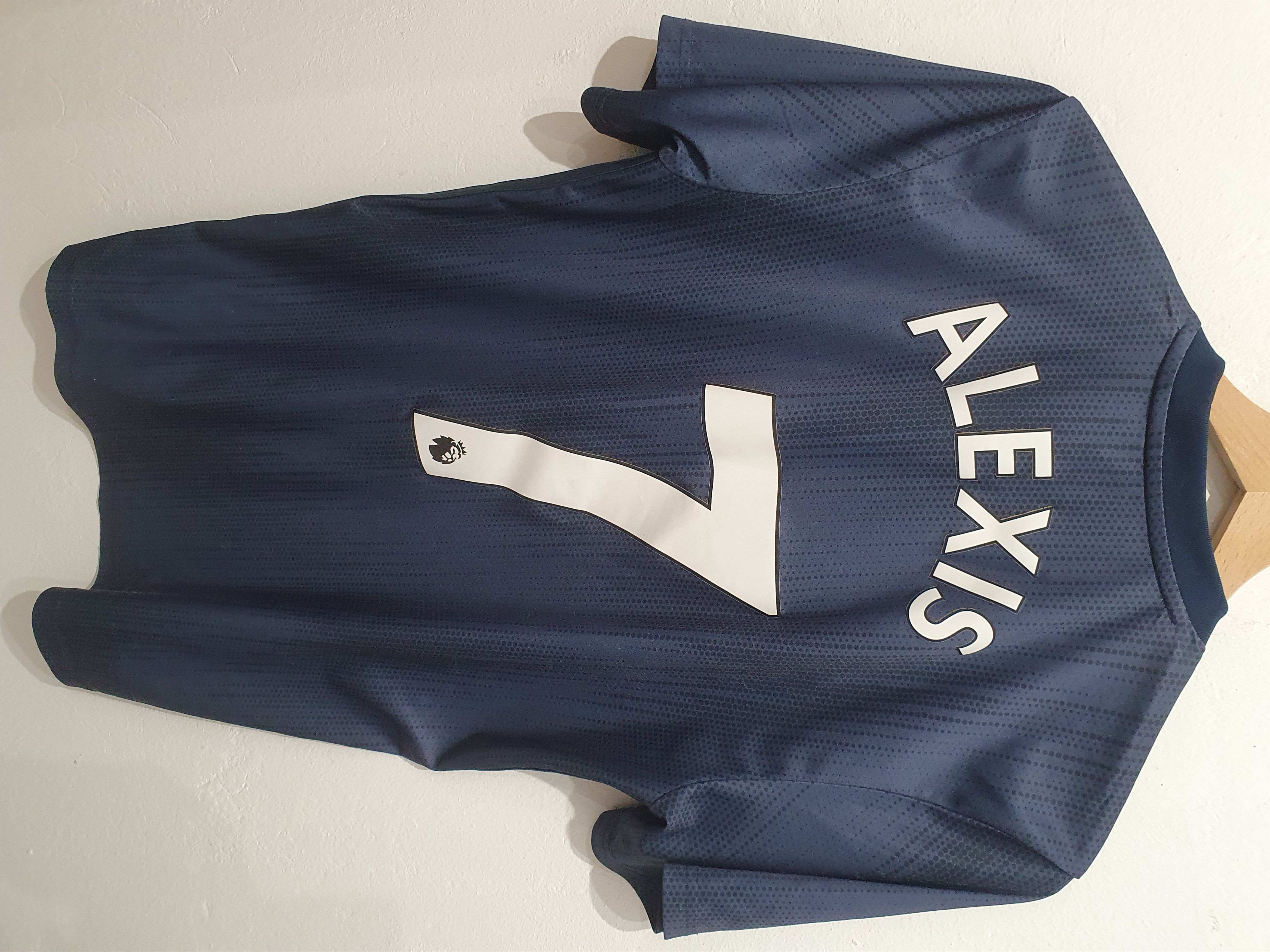 image of Alexis Manchester United Adidas Size S Jersey Soccer Shirt, Men's