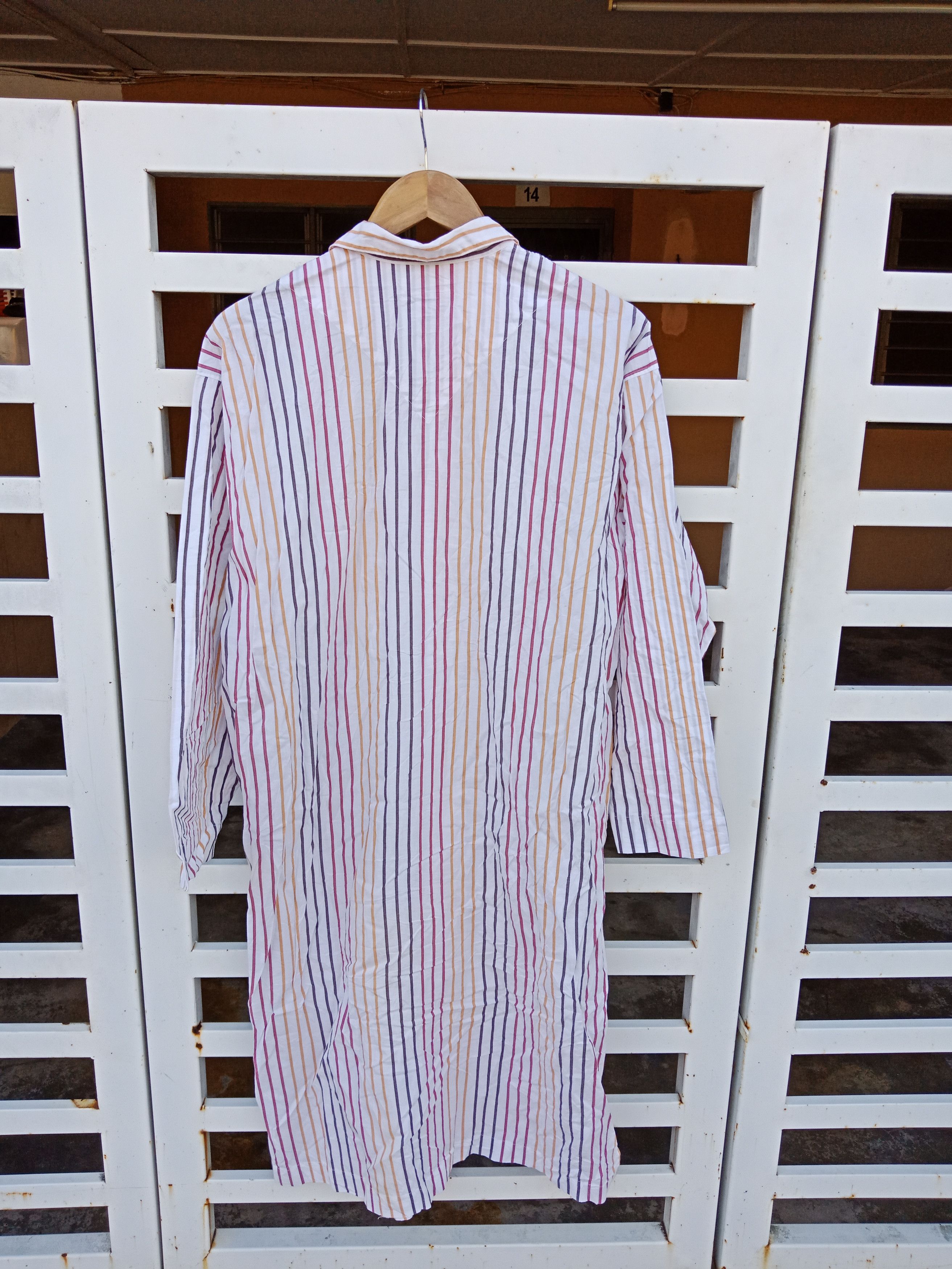 Issey Miyake Issey Miyake Plain Stripe Single Pocket Long Attire Shirt Size L / US 10 / IT 46 - 2 Thumbnail