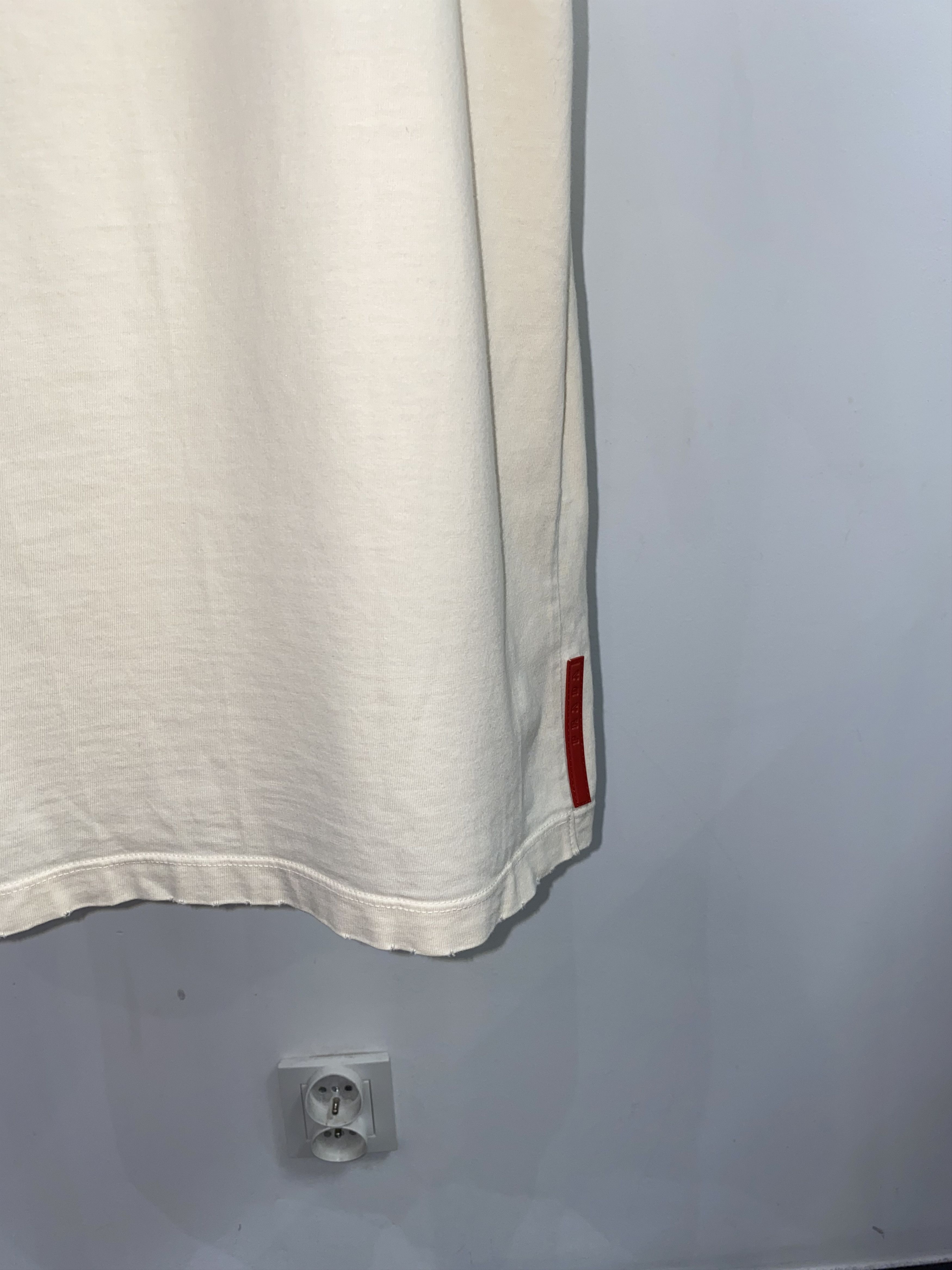 Prada Vintage Prada Skull Embroidered Red Tab Logo Cream T-Shirt Size US L / EU 52-54 / 3 - 6 Thumbnail