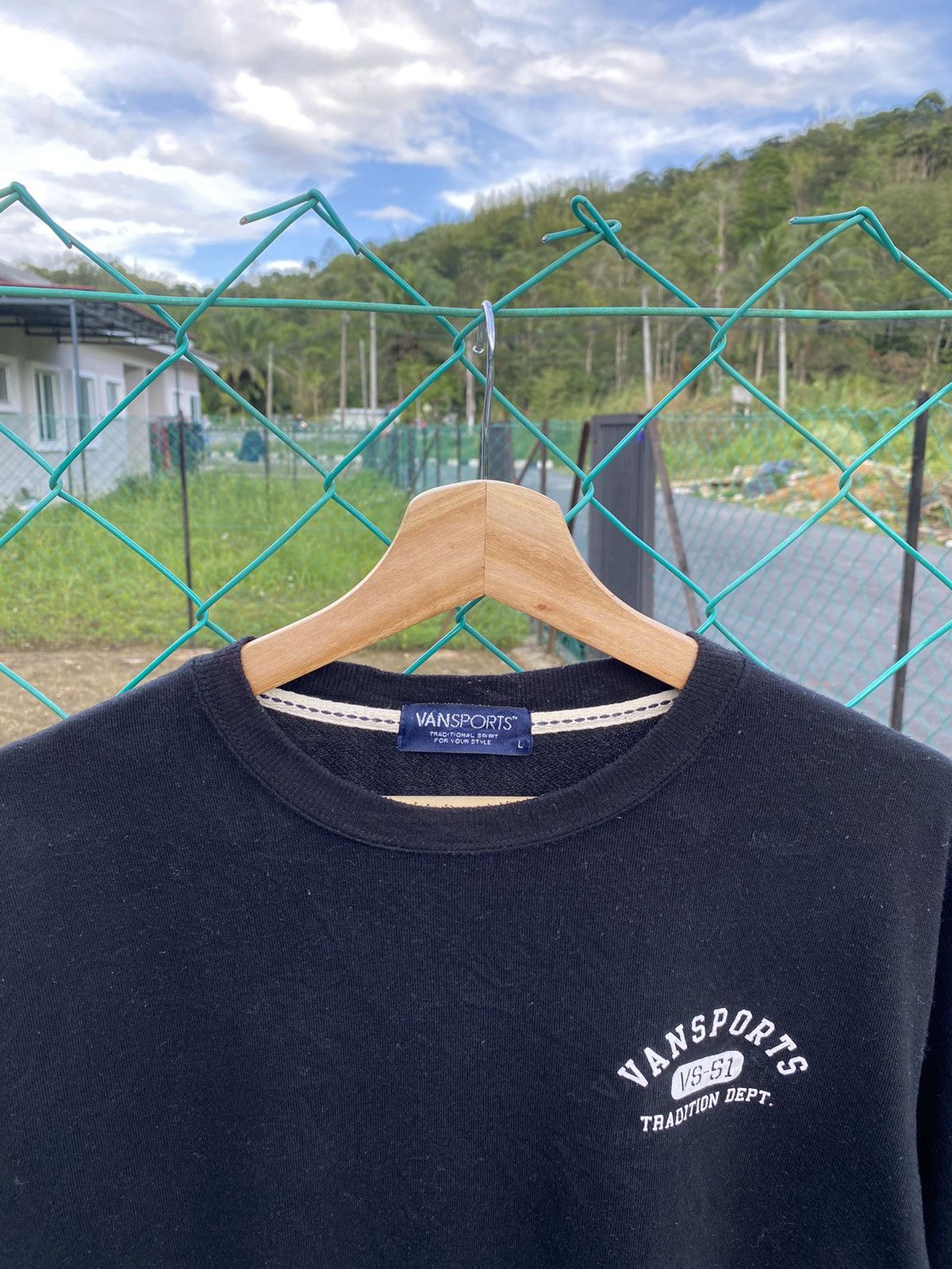 Japanese Brand × Van ⚡️Rare⚡️ Vintage VANSPORTS Spellout Crewneck Size US L / EU 52-54 / 3 - 4 Thumbnail