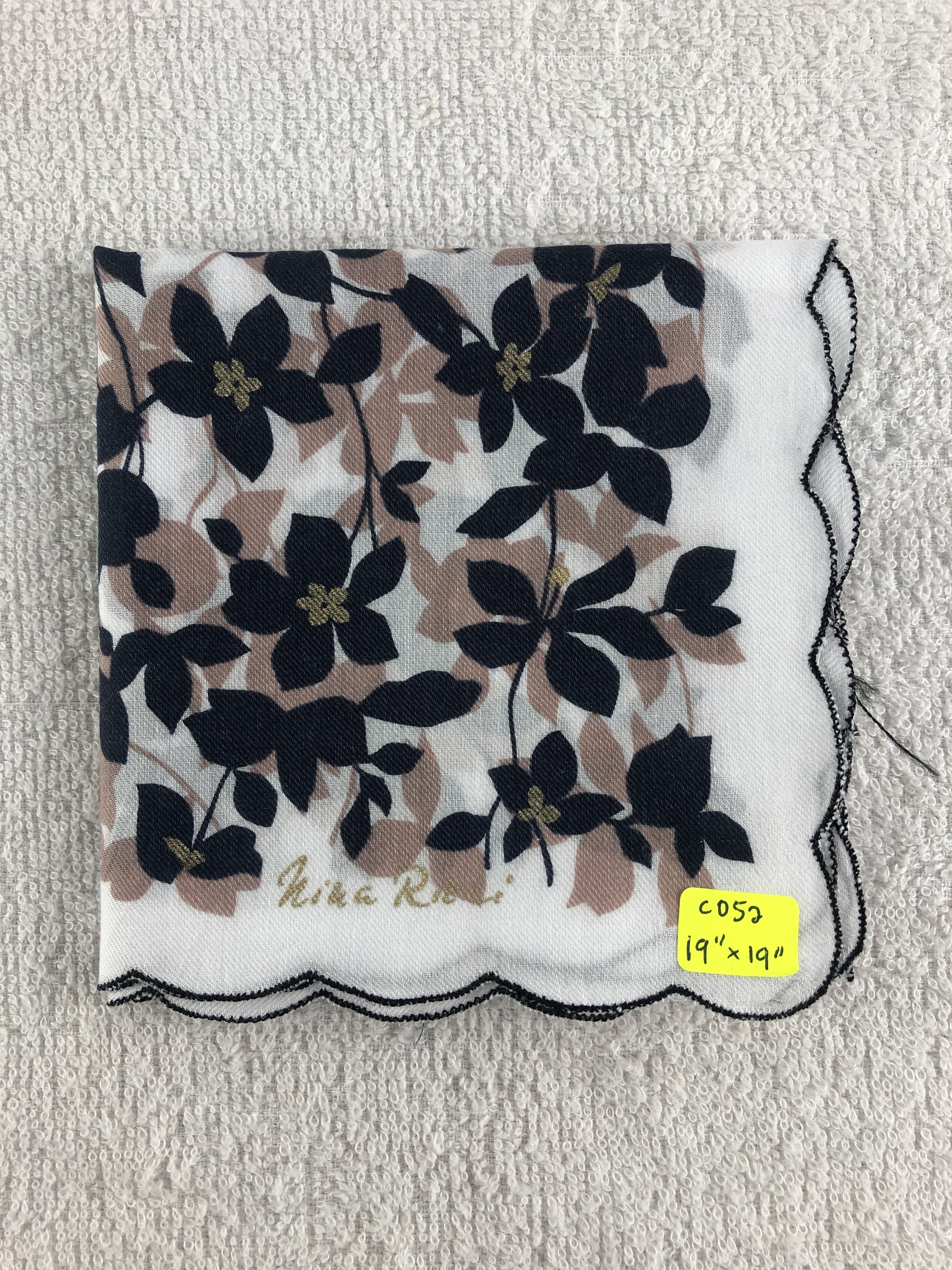 Nina Ricci Nina Ricci Floral Handkerchief / Bandana / Neckerchief C052 Size ONE SIZE - 6 Thumbnail