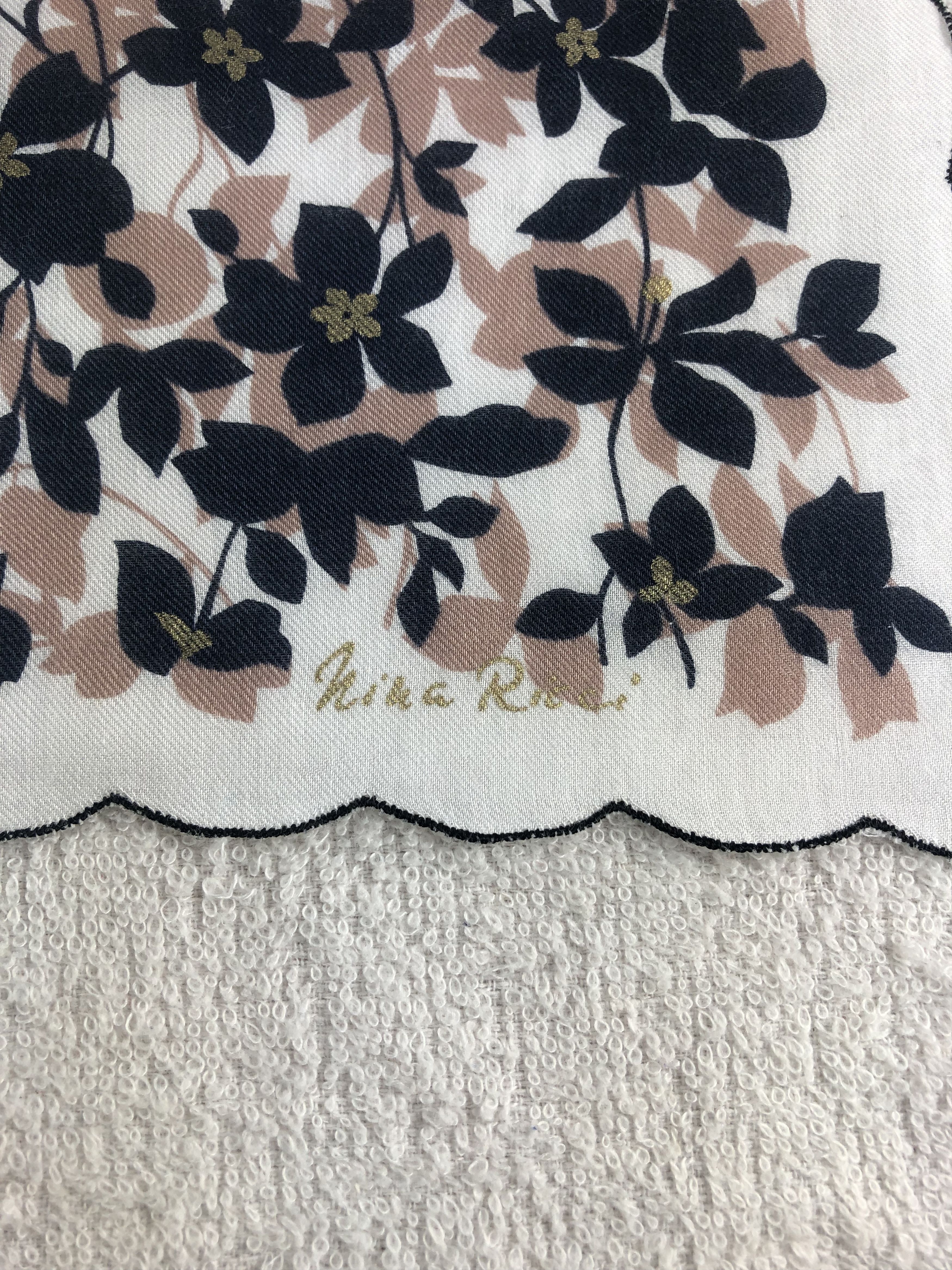 Nina Ricci Nina Ricci Floral Handkerchief / Bandana / Neckerchief C052 Size ONE SIZE - 5 Thumbnail