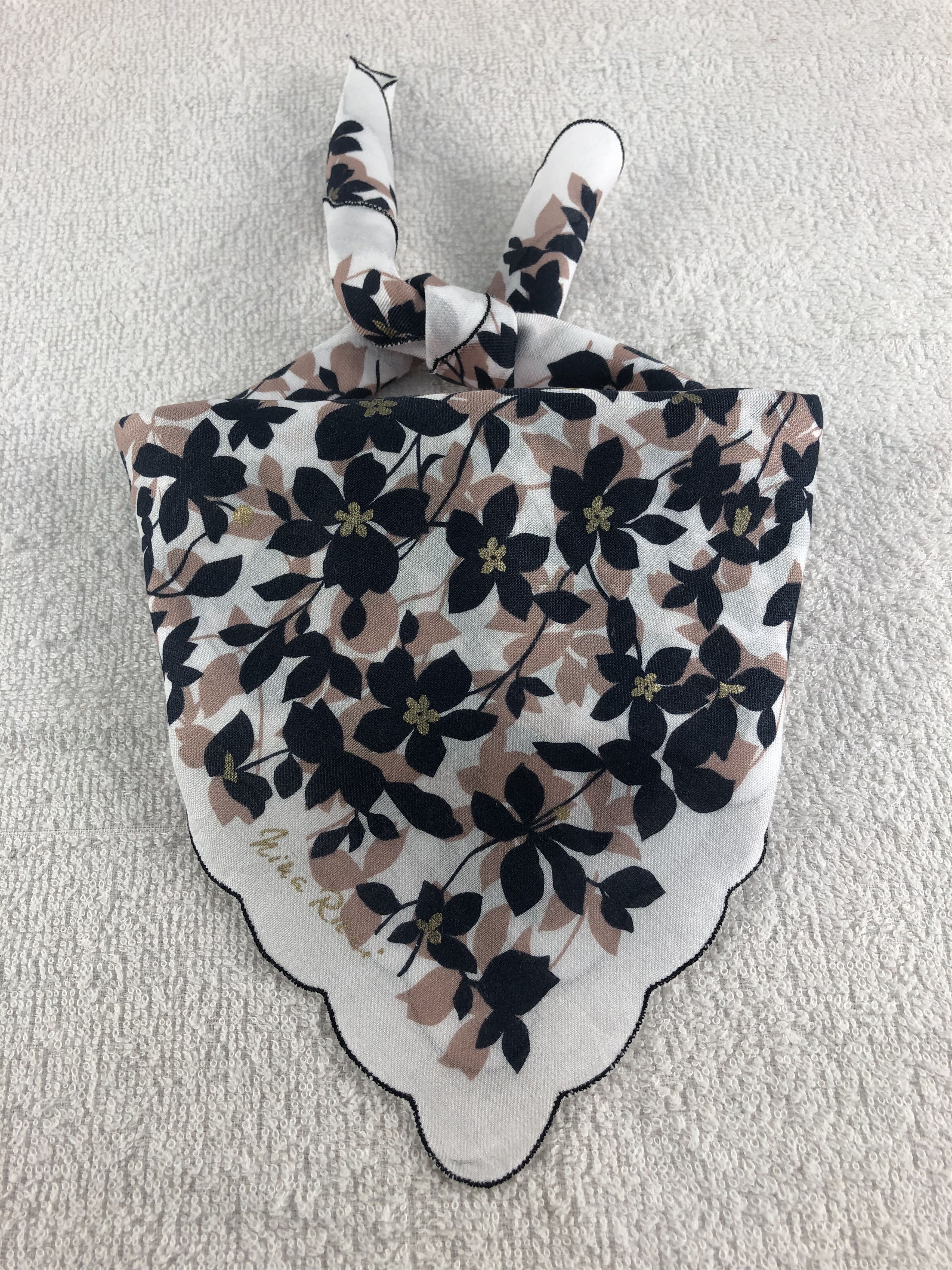Nina Ricci Nina Ricci Floral Handkerchief / Bandana / Neckerchief C052 Size ONE SIZE - 1 Thumbnail