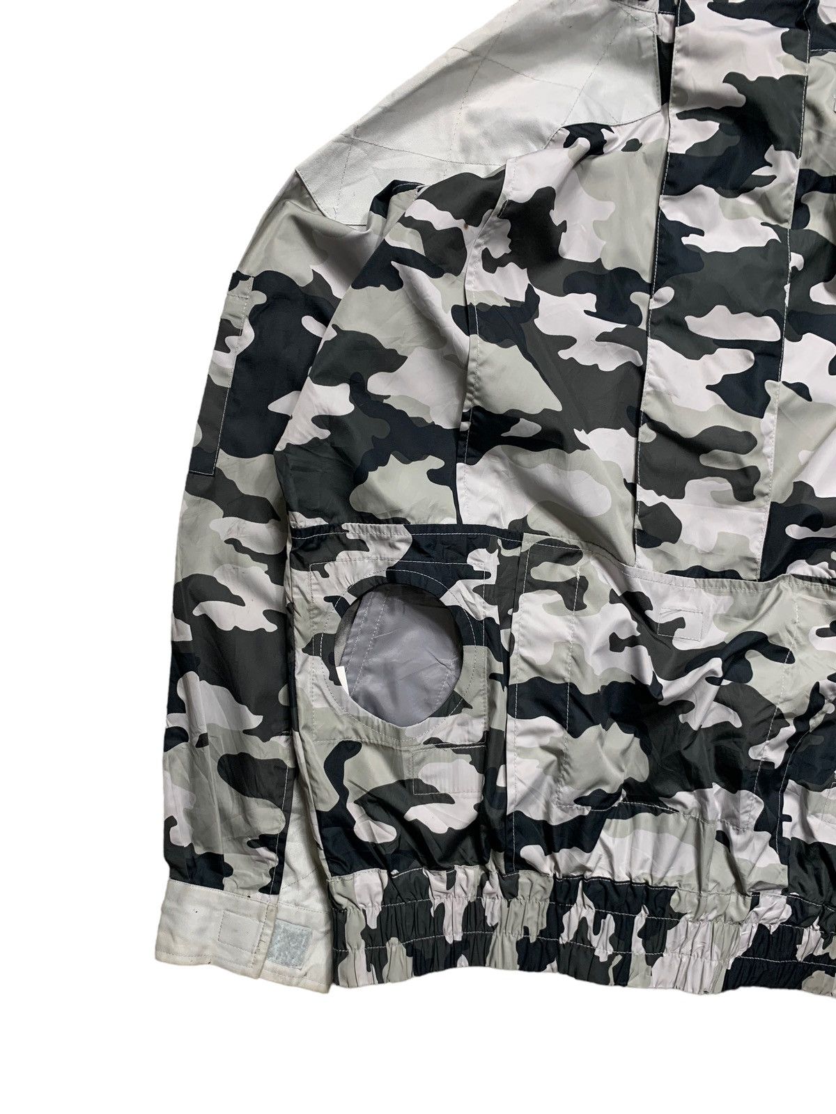 Japanese Brand Rare Japanese Brand Camo Windbreaker Jacket Worker Light Size US L / EU 52-54 / 3 - 6 Thumbnail
