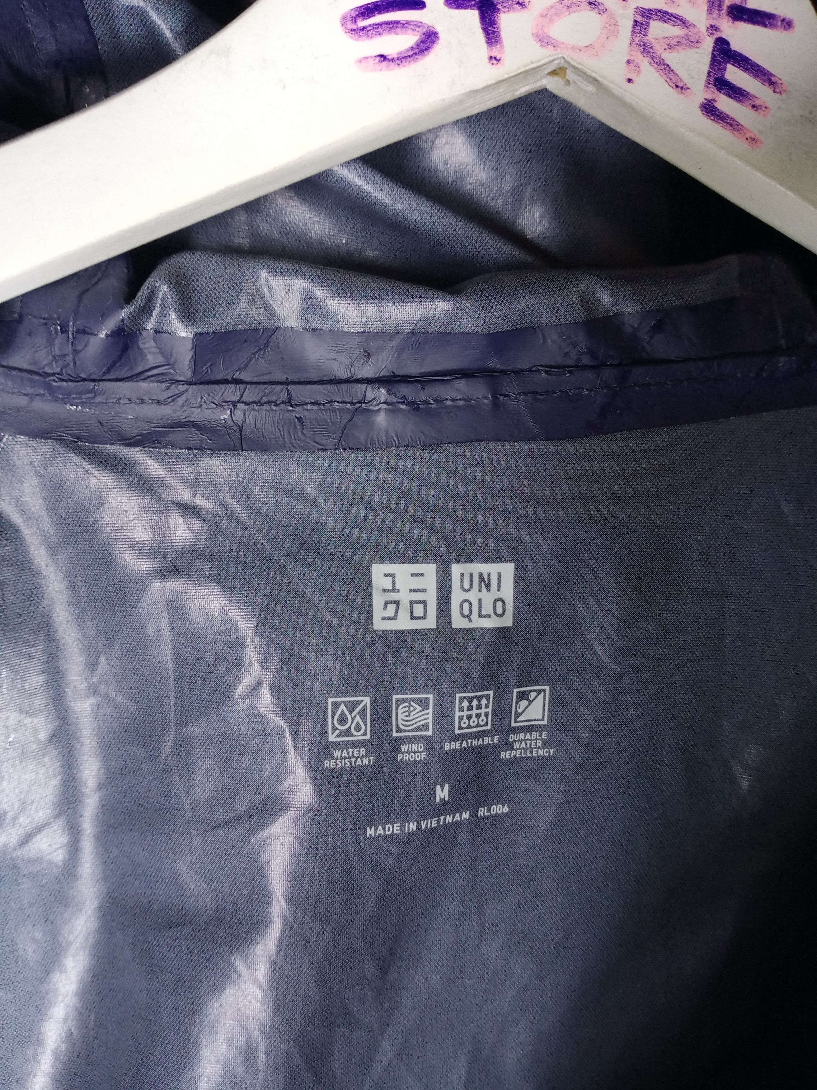 Uniqlo Waterproof Black Jacket Size US M / EU 48-50 / 2 - 5 Thumbnail