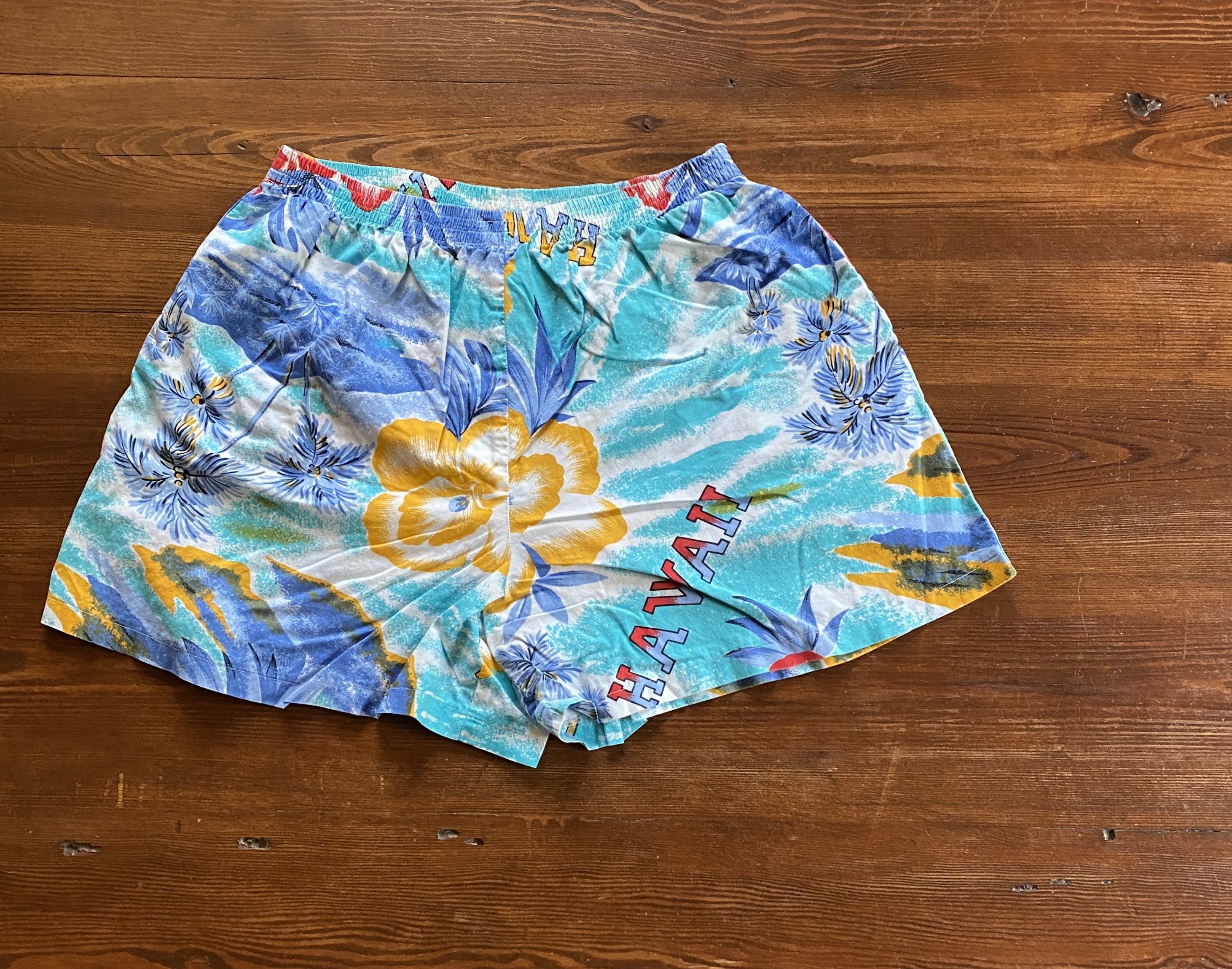 Vintage Vintage 90's Crazy Horse Hawaiian Shorts Size US 36 / EU 52 - 1 Thumbnail