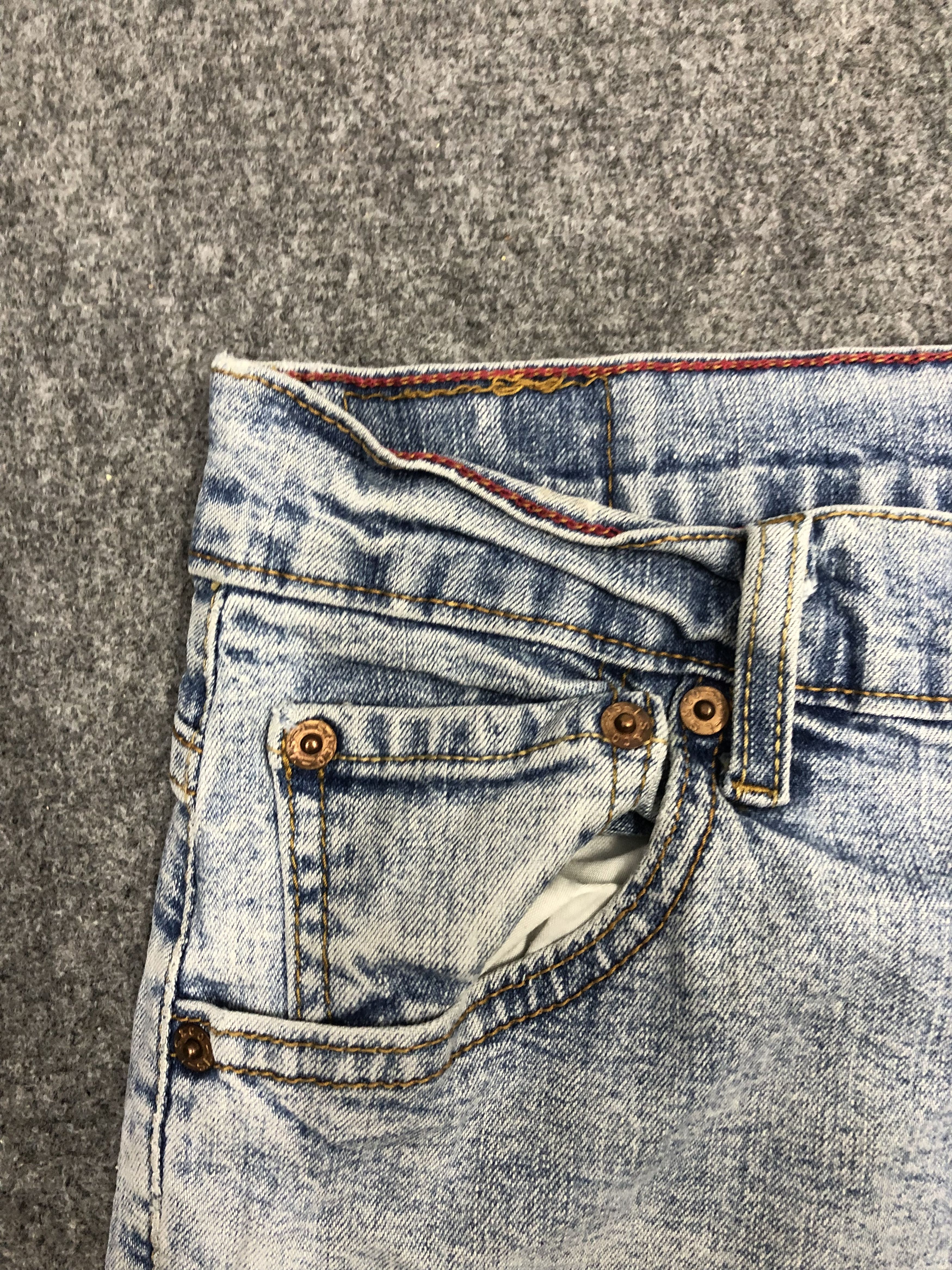 Levi's × Vintage Vintage Levis 550 Light Wash Jeans DP1252 Size US 34 / EU 50 - 8 Thumbnail