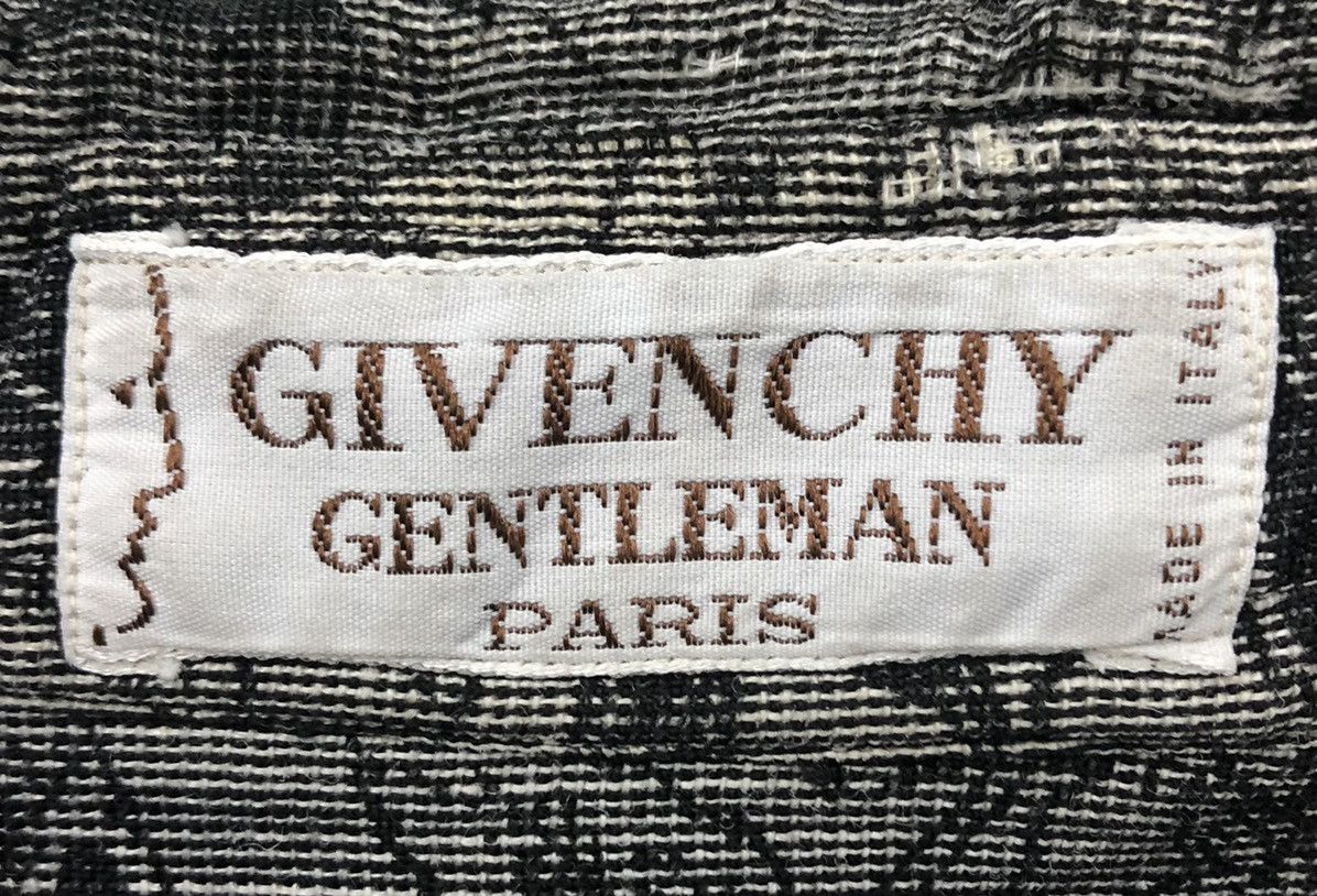 Givenchy GIVENCHY GENTLEMAN PARIS MADE IN ITALY SHIRT BUTTON UP Size US M / EU 48-50 / 2 - 10 Thumbnail