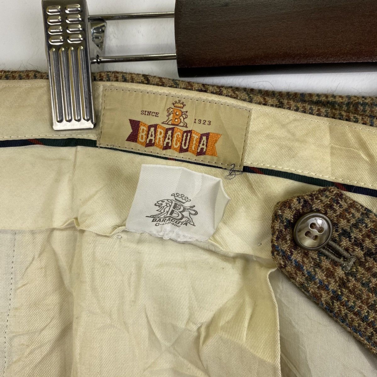 Baracuta × Vintage Vintage BARACUTA England Checkered Nova Check Casual Pants Size US 36 / EU 52 - 9 Thumbnail
