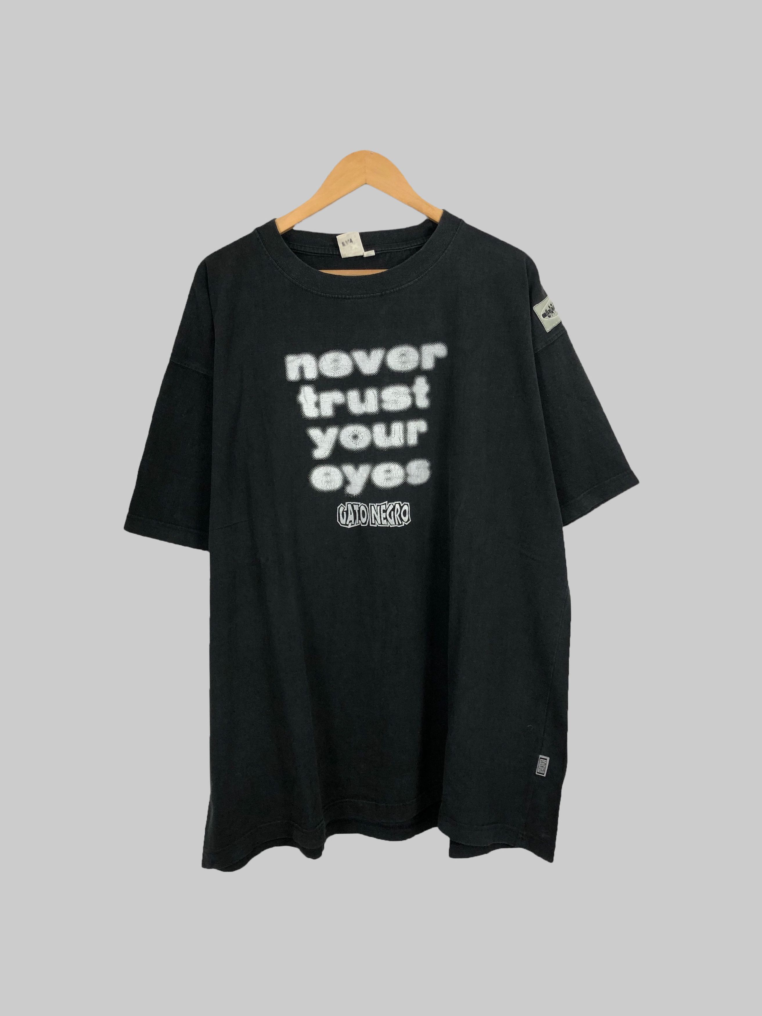 Vintage Vintage 90s Never Trust Your Eyes Gato Negro t-shirt Size US XXL / EU 58 / 5 - 1 Thumbnail