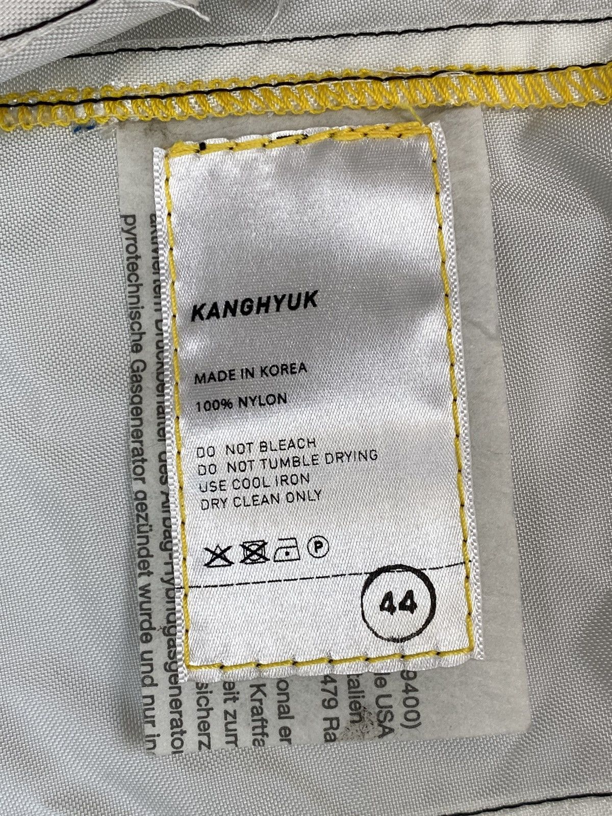 KANGHYUK Kanghyuk Recycled Airbag Velcro Strapped Jacket Size US S / EU 44-46 / 1 - 6 Thumbnail