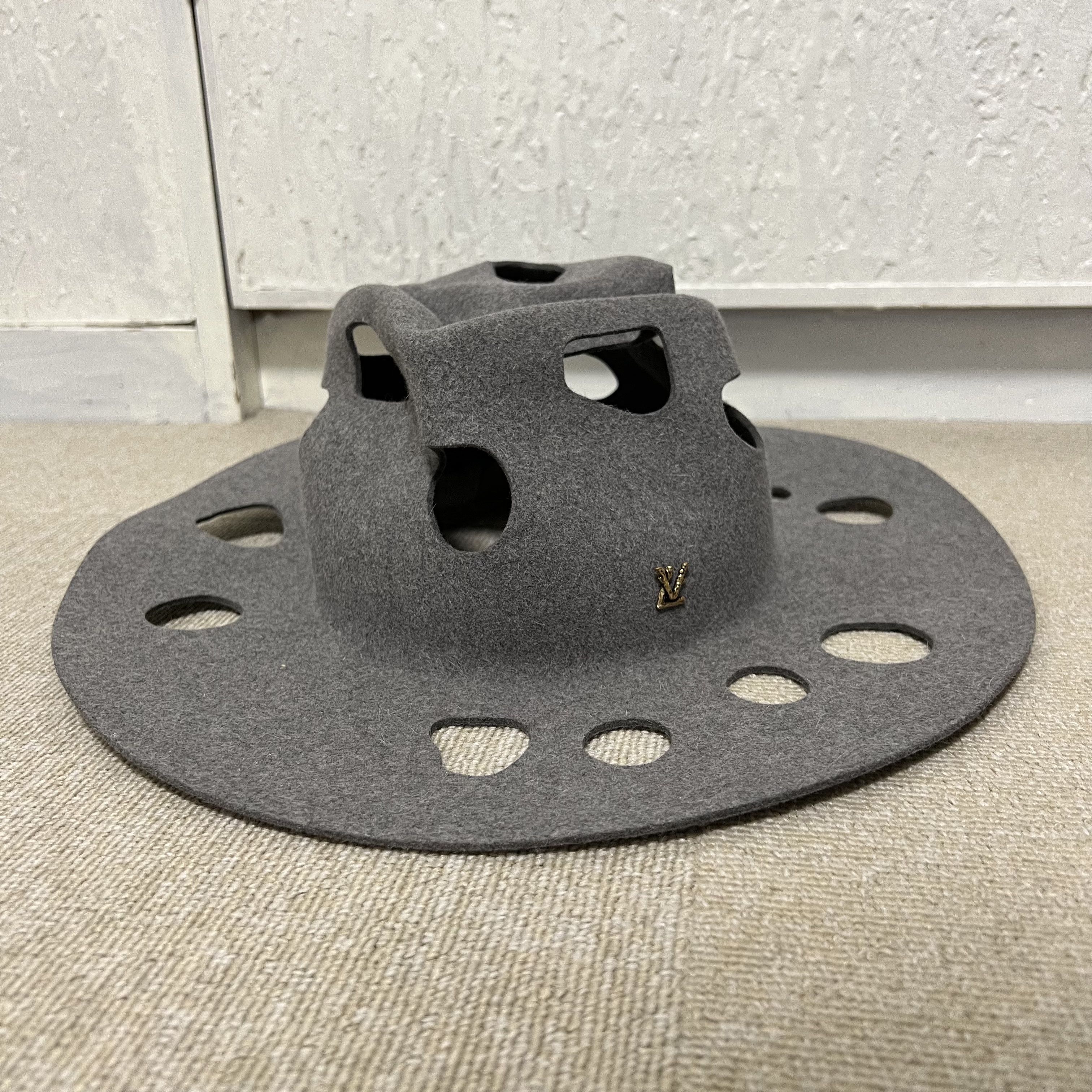 Louis Vuitton Louis Vuitton FW19 rare cheese hat unisex wool gray Grailed