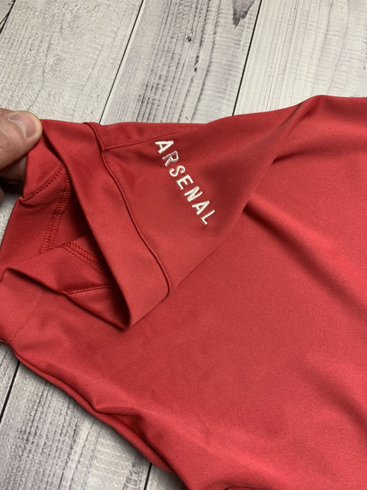 Nike × Vintage Vintage Nike Arsenal soccer jersey red size L Size US L / EU 52-54 / 3 - 5 Thumbnail