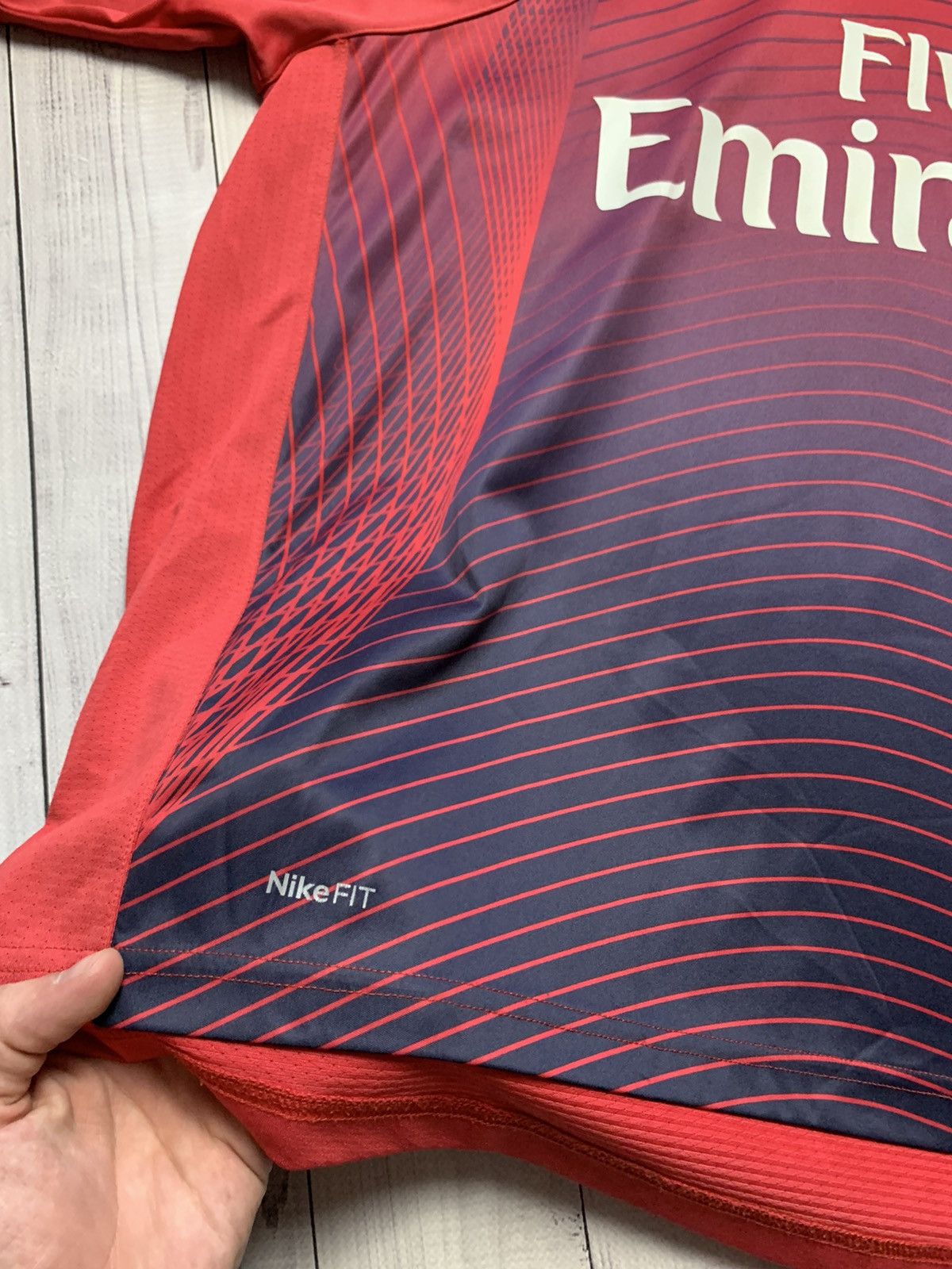 Nike × Vintage Vintage Nike Arsenal soccer jersey red size L Size US L / EU 52-54 / 3 - 7 Thumbnail
