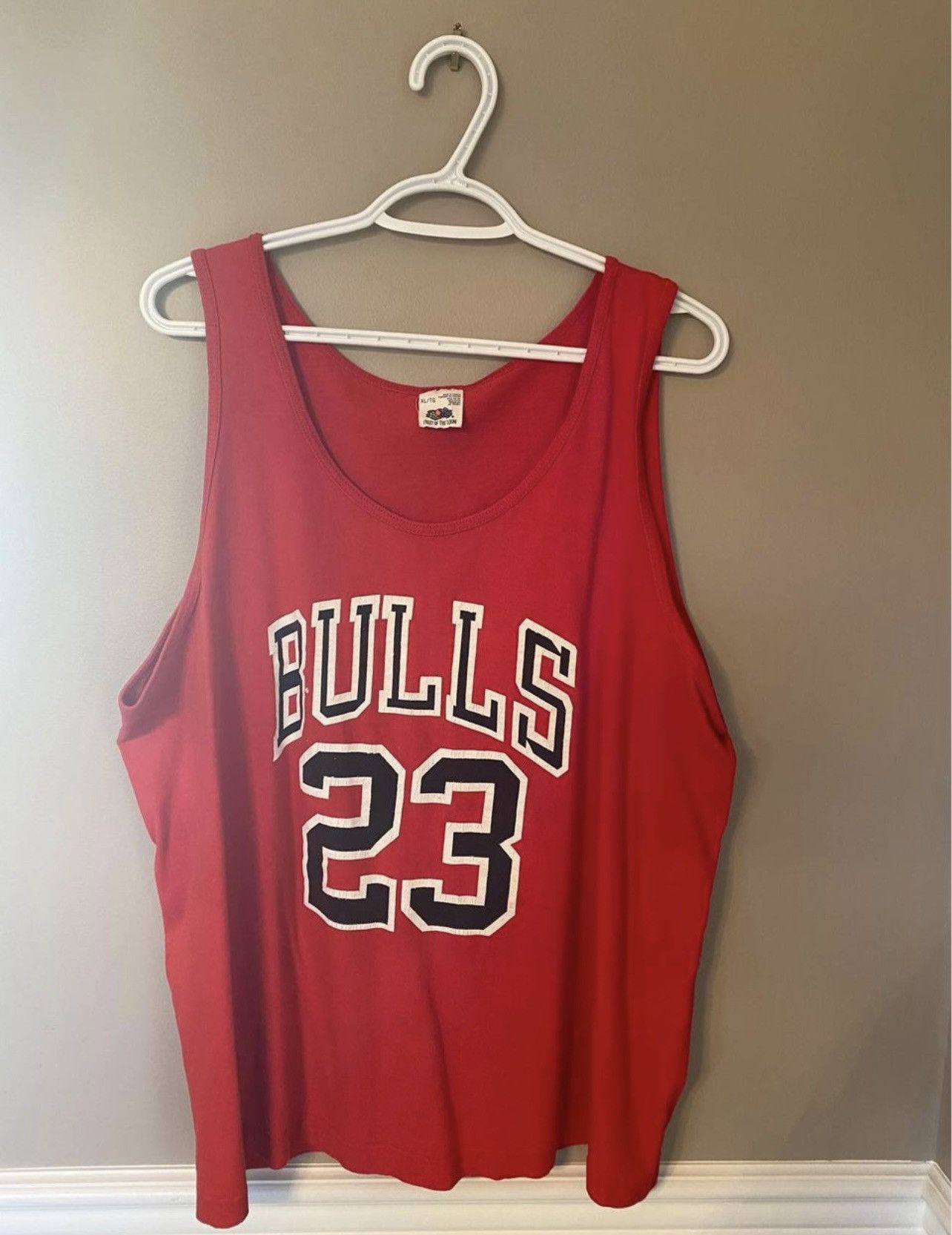 Vintage Vintage 90’s Chicago Bulls Jordan Tank Size US XL / EU 56 / 4 - 1 Thumbnail