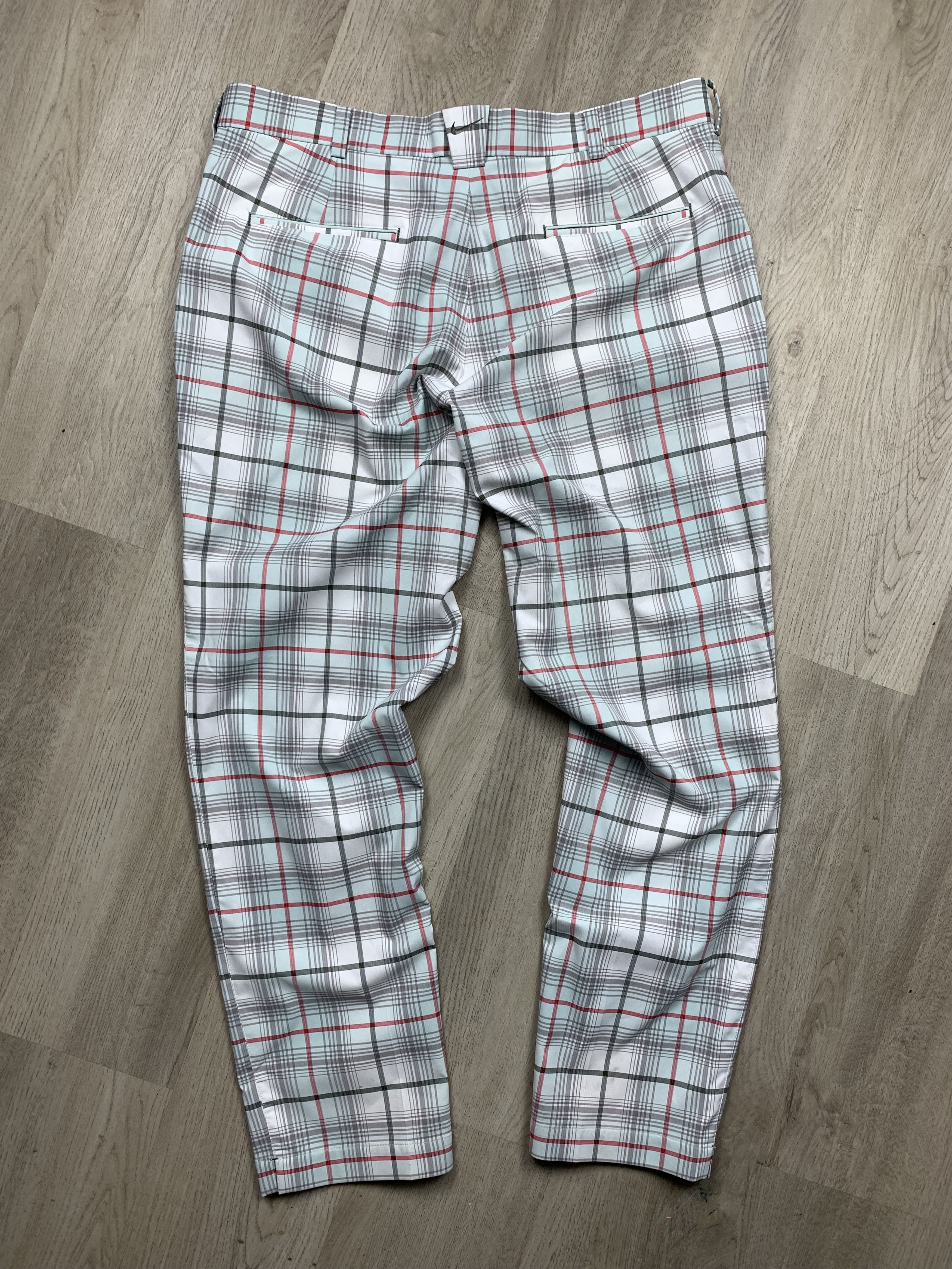 Japanese Brand × Nike × Vintage Nike Golf Pants Size 36x30 Drill Size US 36 / EU 52 - 1 Thumbnail