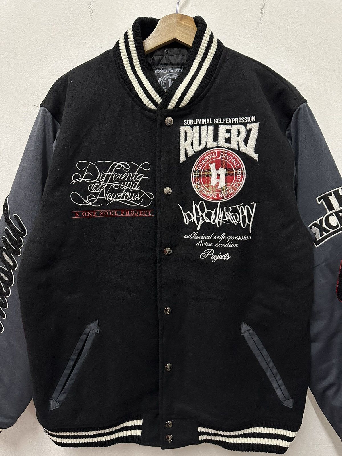 Vintage Vintage B One Soul Project Poem Street Varsity Jacket Size US L / EU 52-54 / 3 - 2 Thumbnail