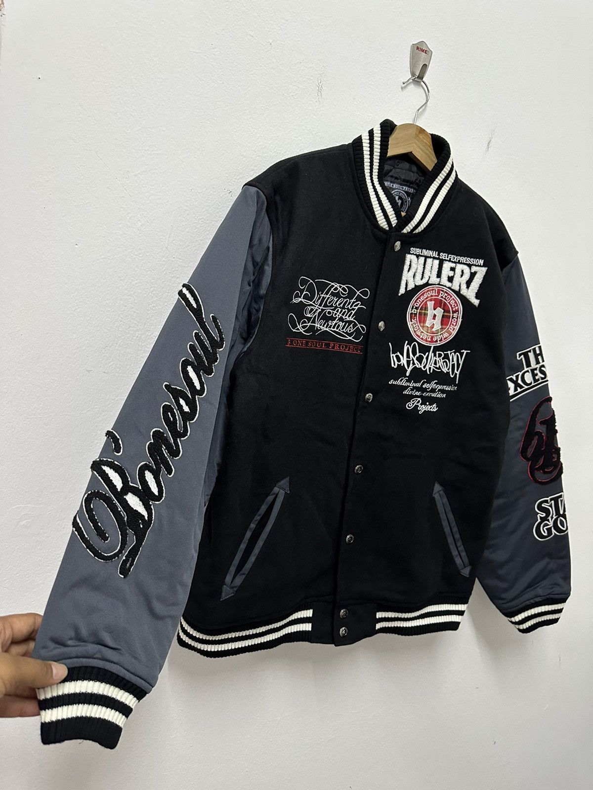 Vintage Vintage B One Soul Project Poem Street Varsity Jacket Size US L / EU 52-54 / 3 - 12 Thumbnail