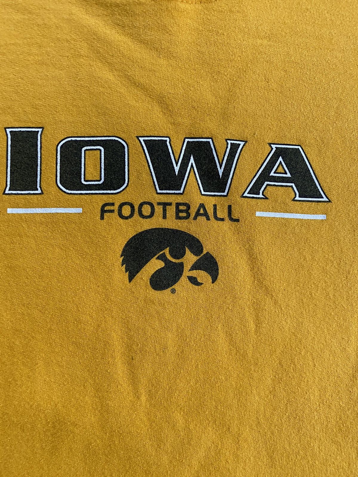 NCAA Vintage Early 90’s Iowa Football Crewneck Sweatshirt Size US M / EU 48-50 / 2 - 2 Thumbnail