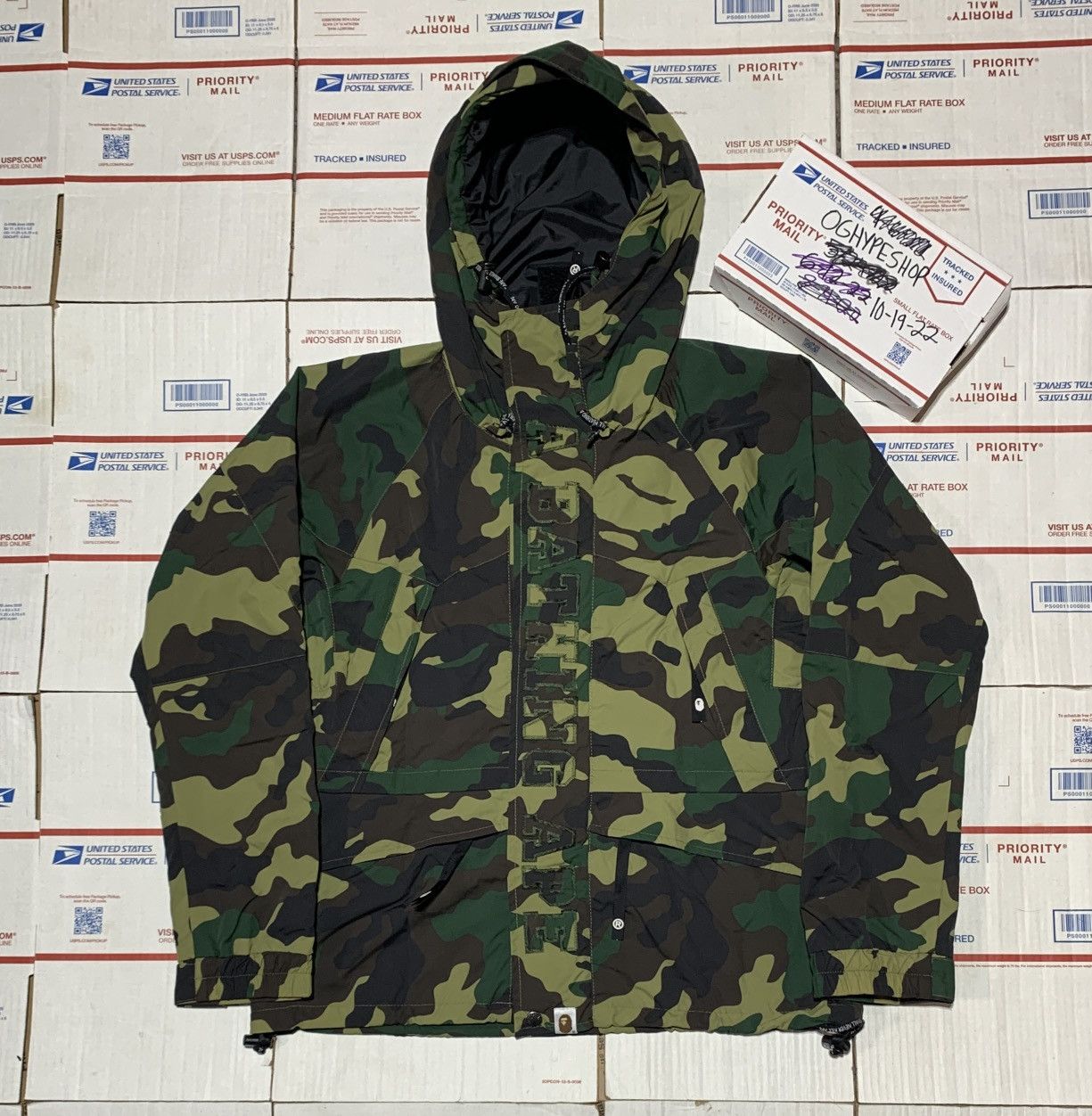 Image of Bape Snow Jacket in Navy, Women's (Size XS)