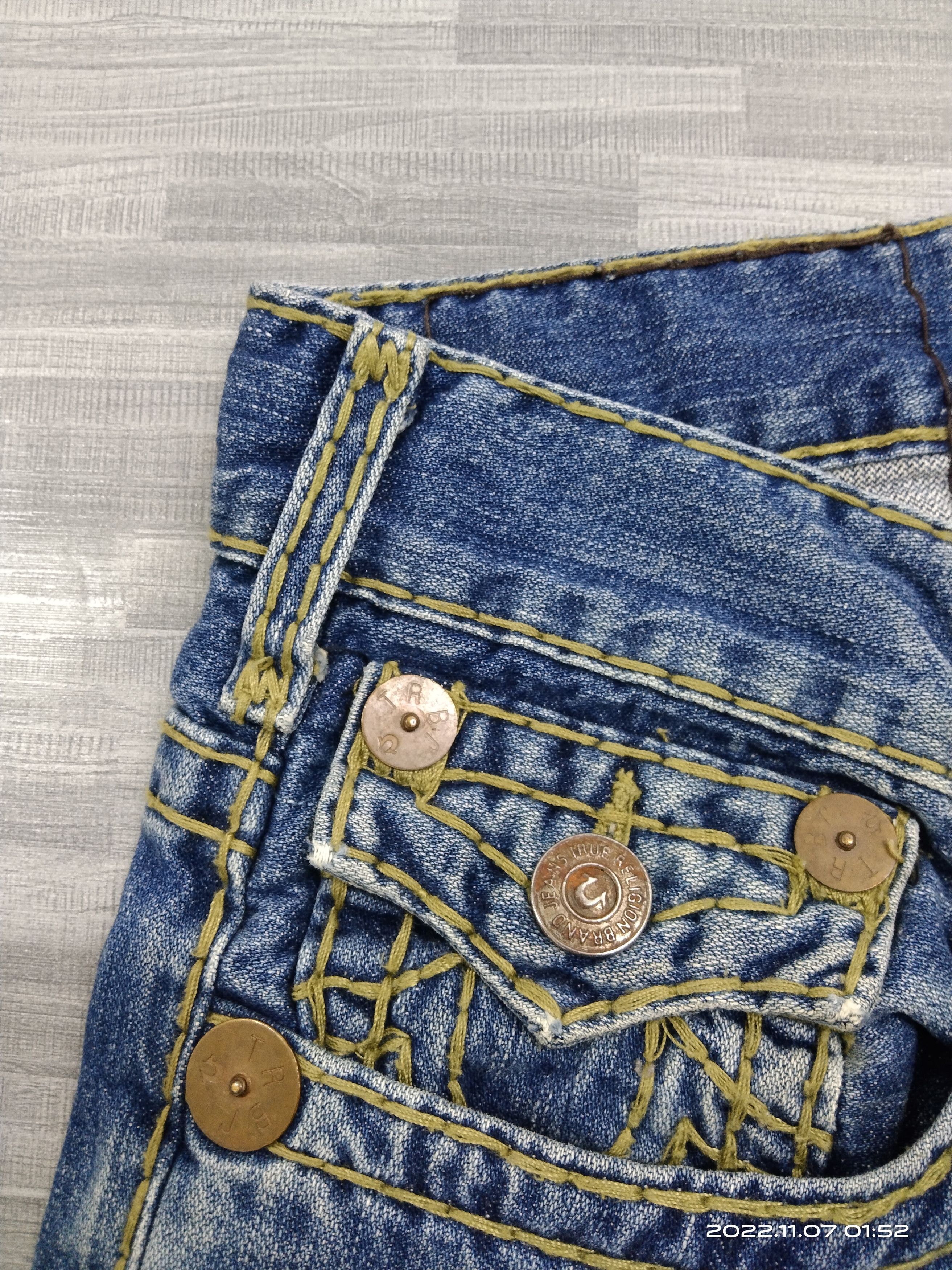 True Religion DiSTRESSED VINTAGE 2000s TRUE RELIGION DENIM PANTS Size US 30 / EU 46 - 9 Thumbnail