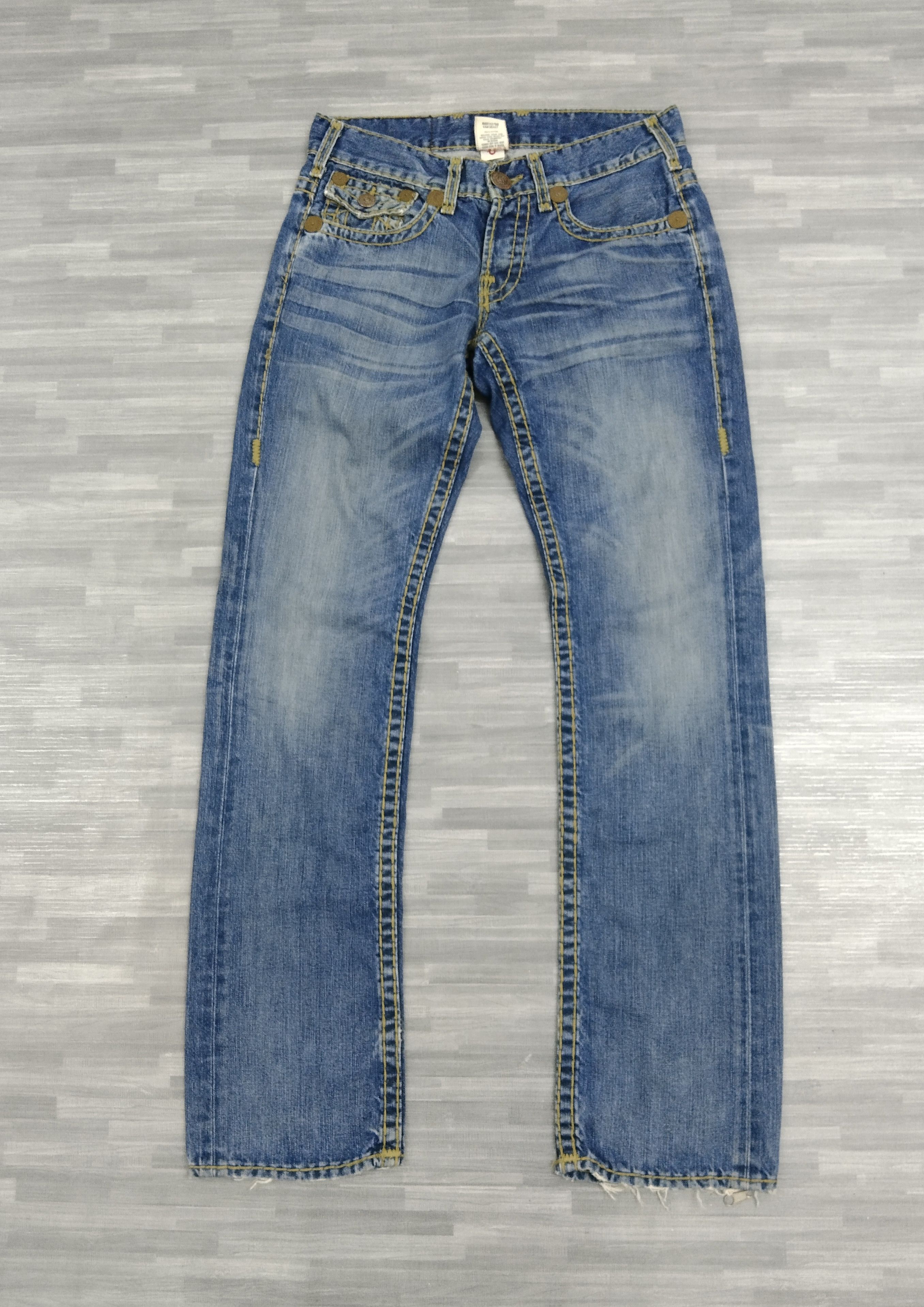 True Religion DiSTRESSED VINTAGE 2000s TRUE RELIGION DENIM PANTS Size US 30 / EU 46 - 2 Thumbnail