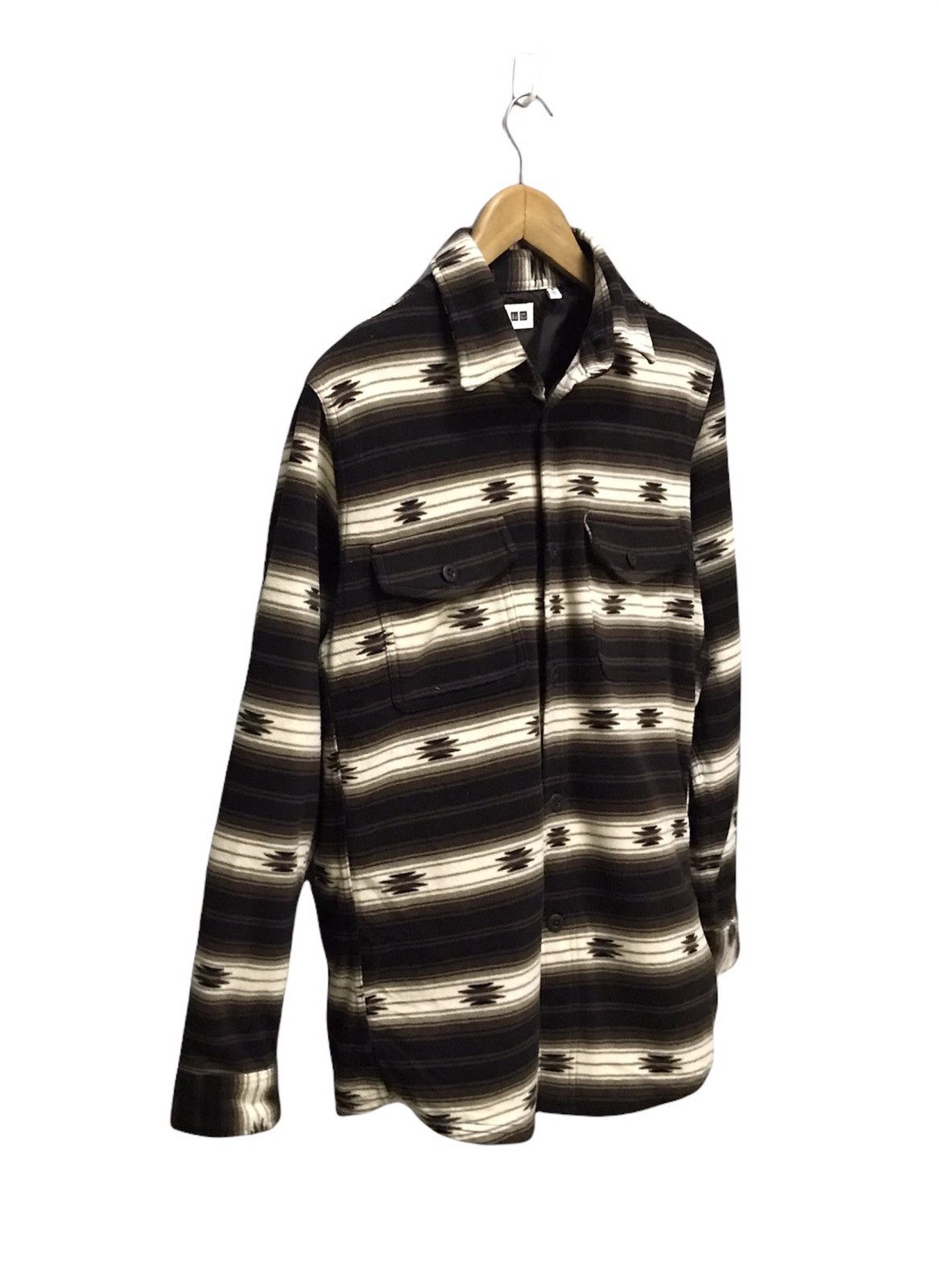 Uniqlo Navajo native uniqlo polyester button up shirt Size US M / EU 48-50 / 2 - 3 Thumbnail