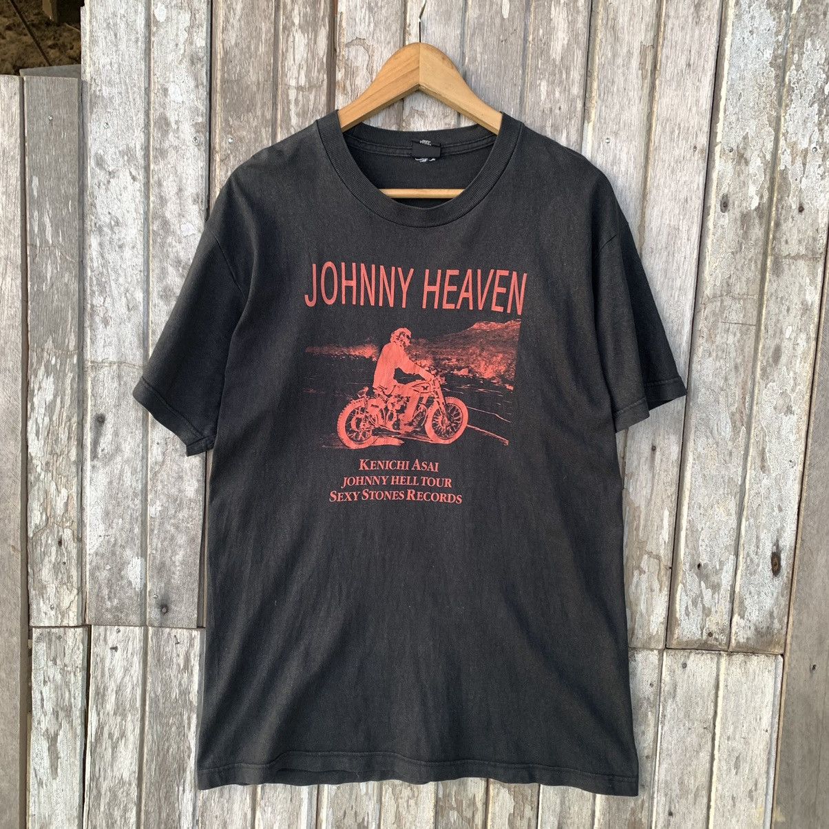 Band Tees Thrashed Faded Jonny Heaven Hell Tour Tee Size US M / EU 48-50 / 2 - 1 Thumbnail