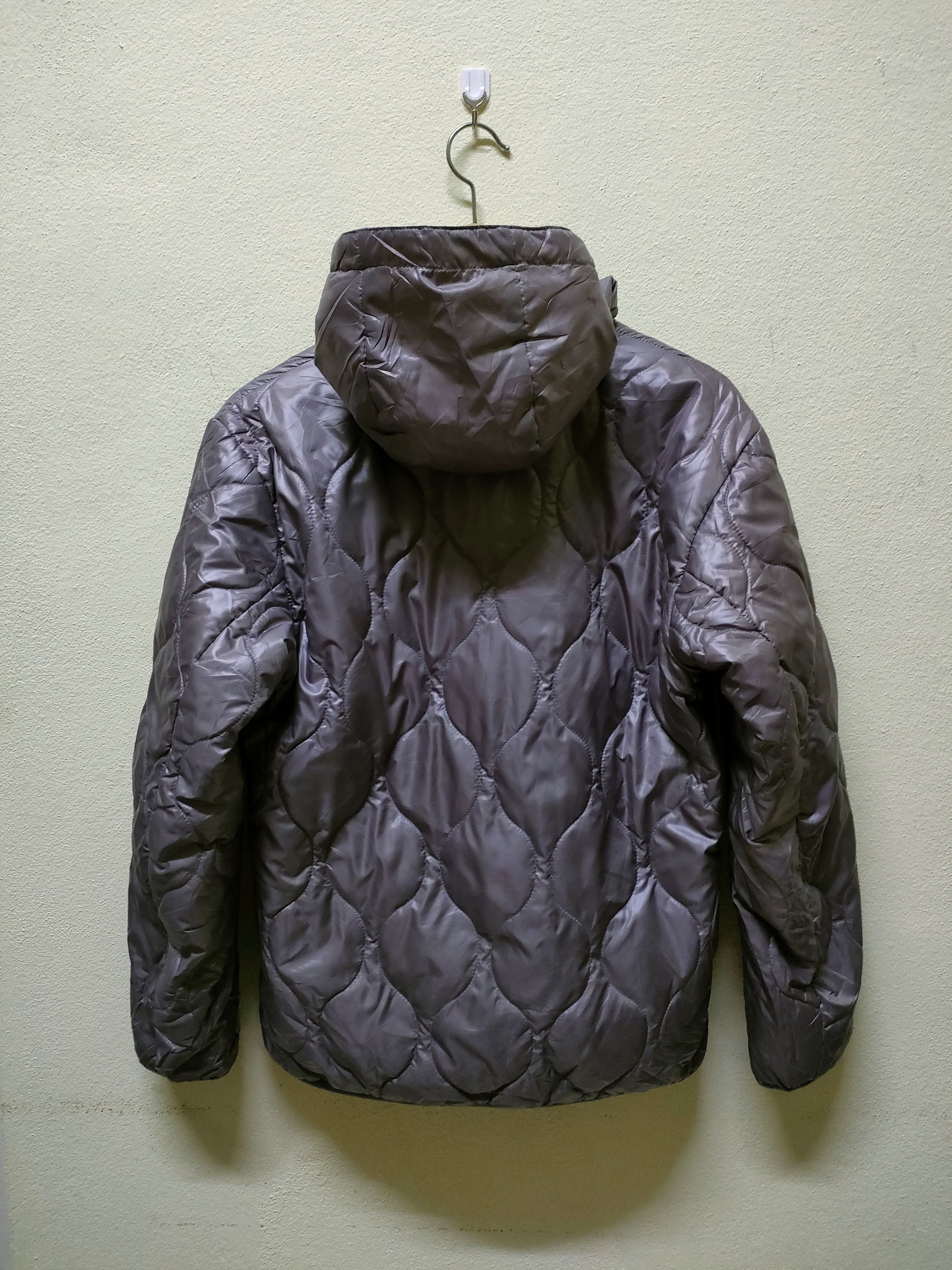 Uniqlo Uniqlo Quilted Hoodie Jacket Size US S / EU 44-46 / 1 - 2 Thumbnail