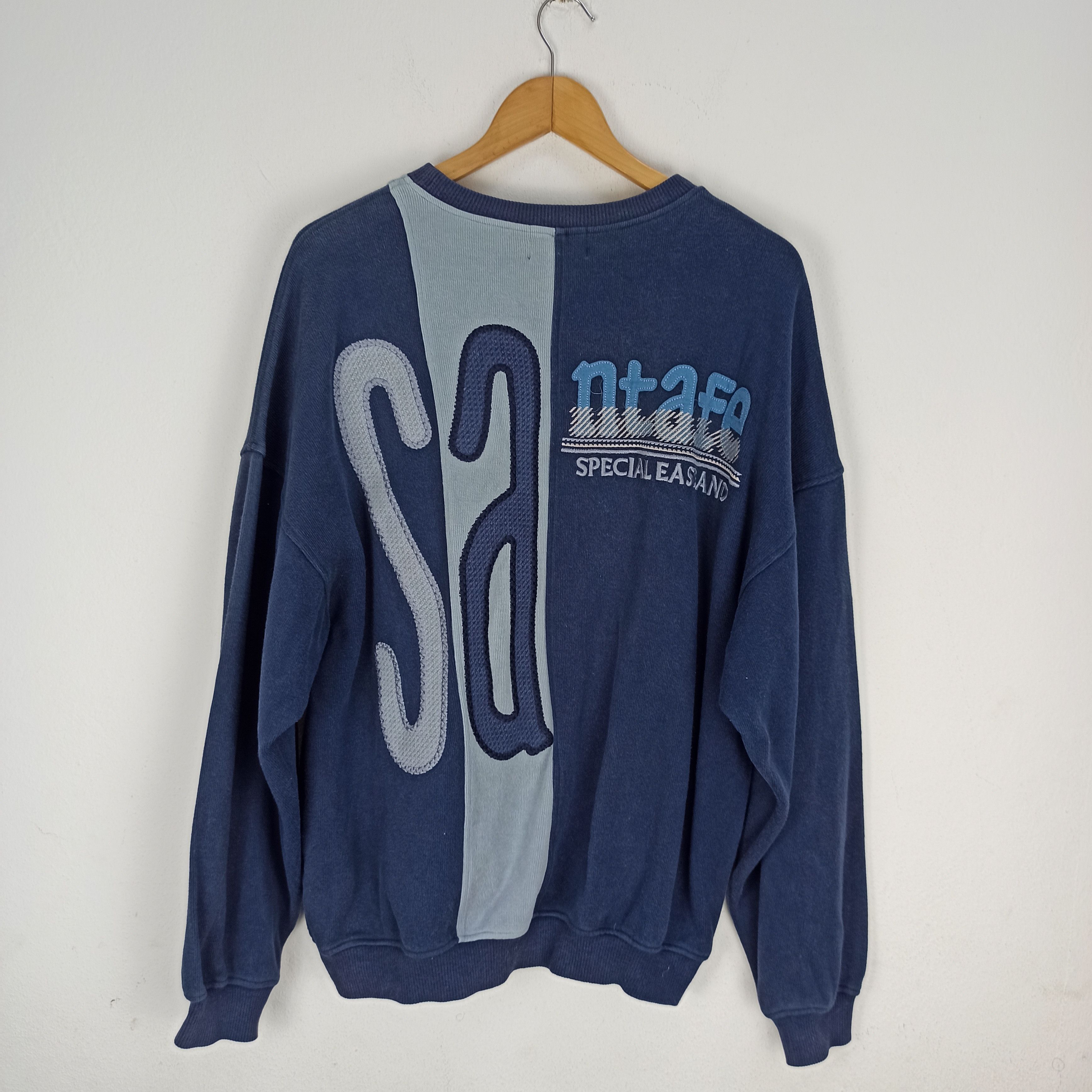 Japanese Brand 🔥STEALS🔥 Santa Fe Sweatshirt Crewneck Embroidered Big Logo Size US XL / EU 56 / 4 - 1 Thumbnail