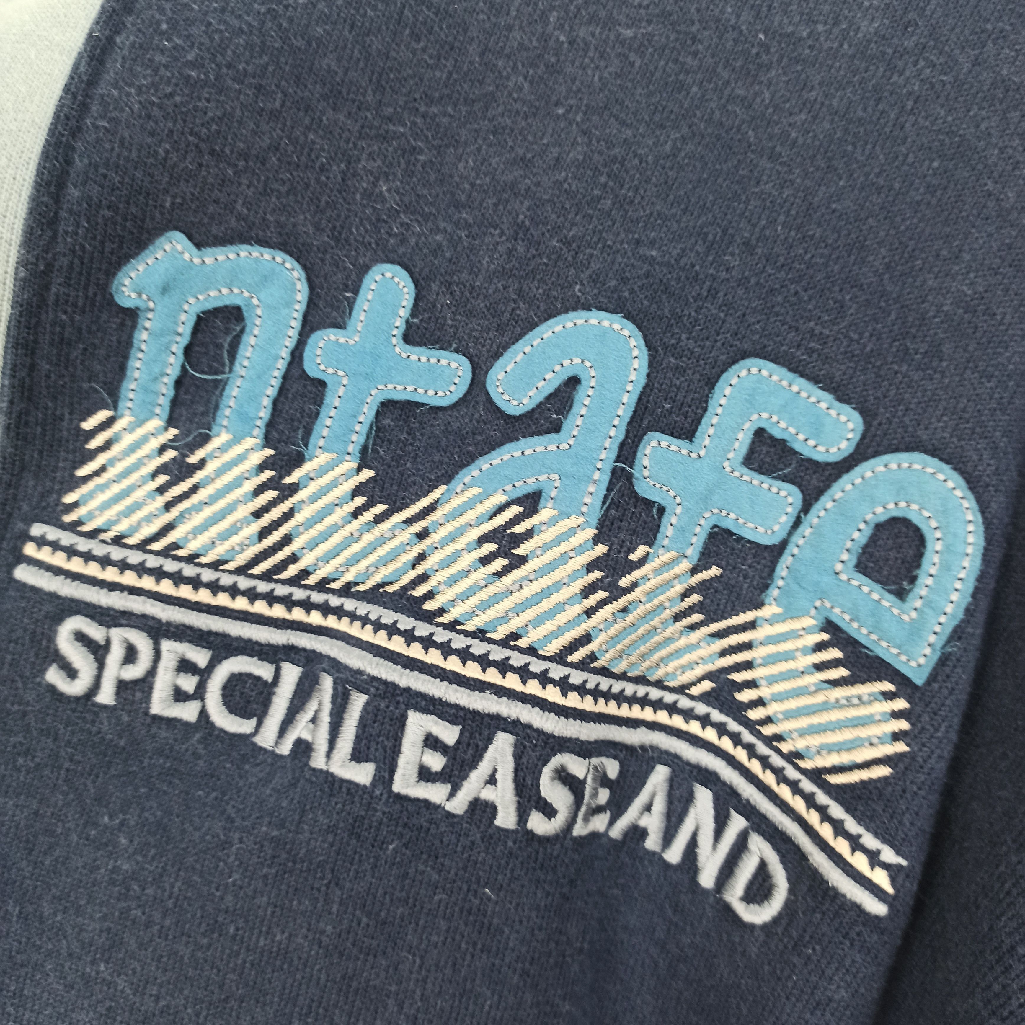 Japanese Brand 🔥STEALS🔥 Santa Fe Sweatshirt Crewneck Embroidered Big Logo Size US XL / EU 56 / 4 - 3 Thumbnail